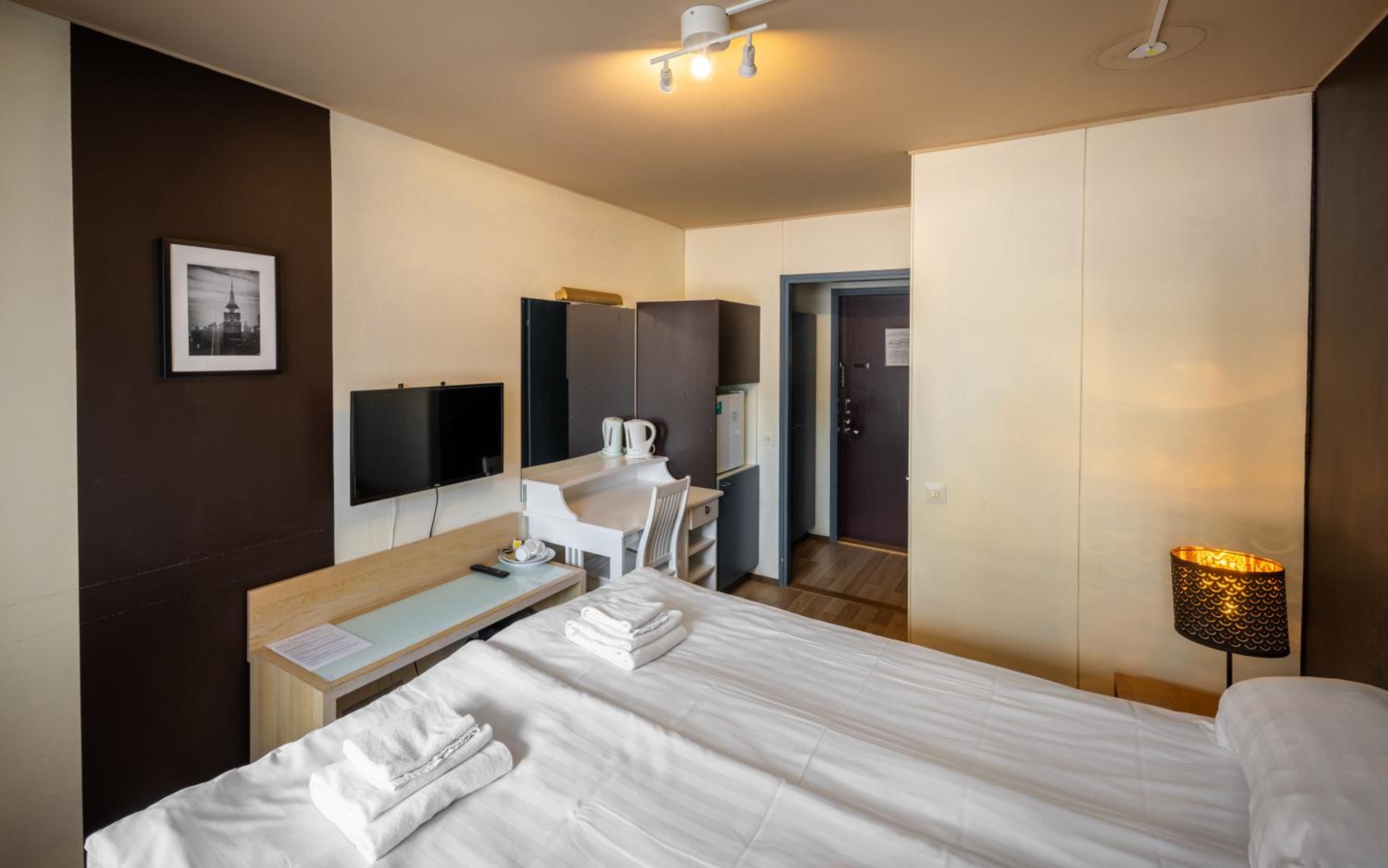Standard Double Room photo 3