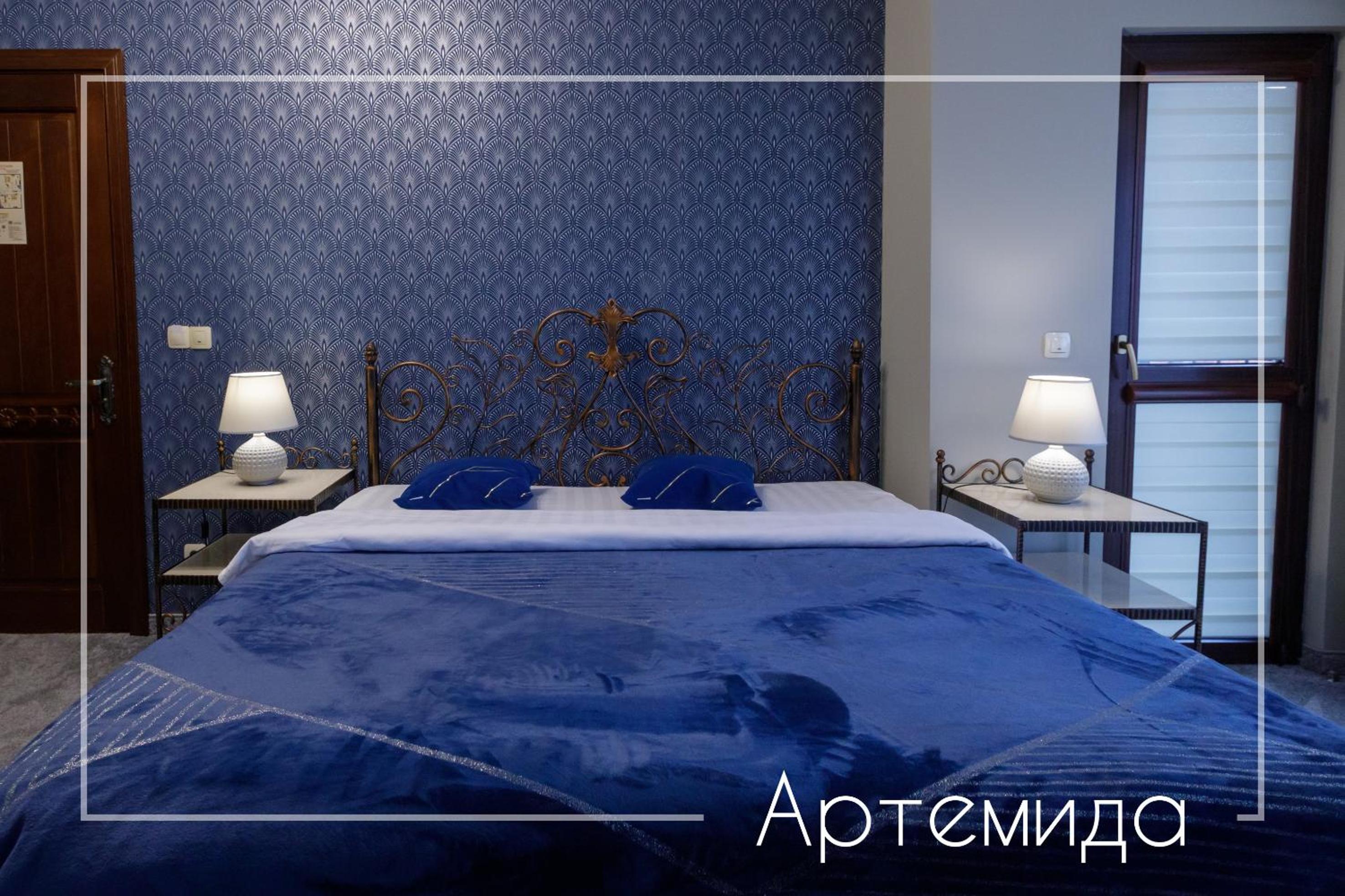 Deluxe Double Room with Balcony - Photo 1