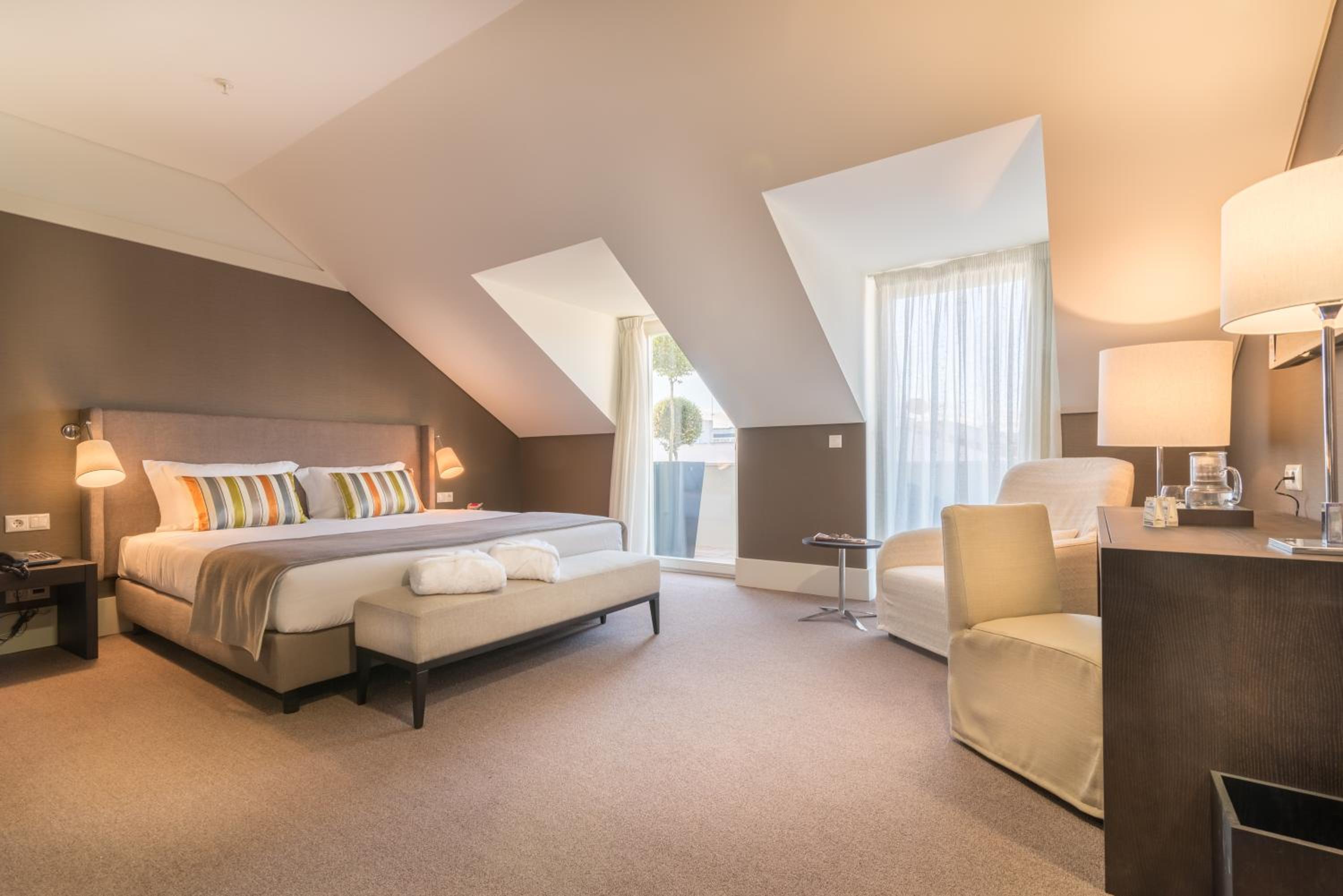 Deluxe Double or Twin Room with Balcony
