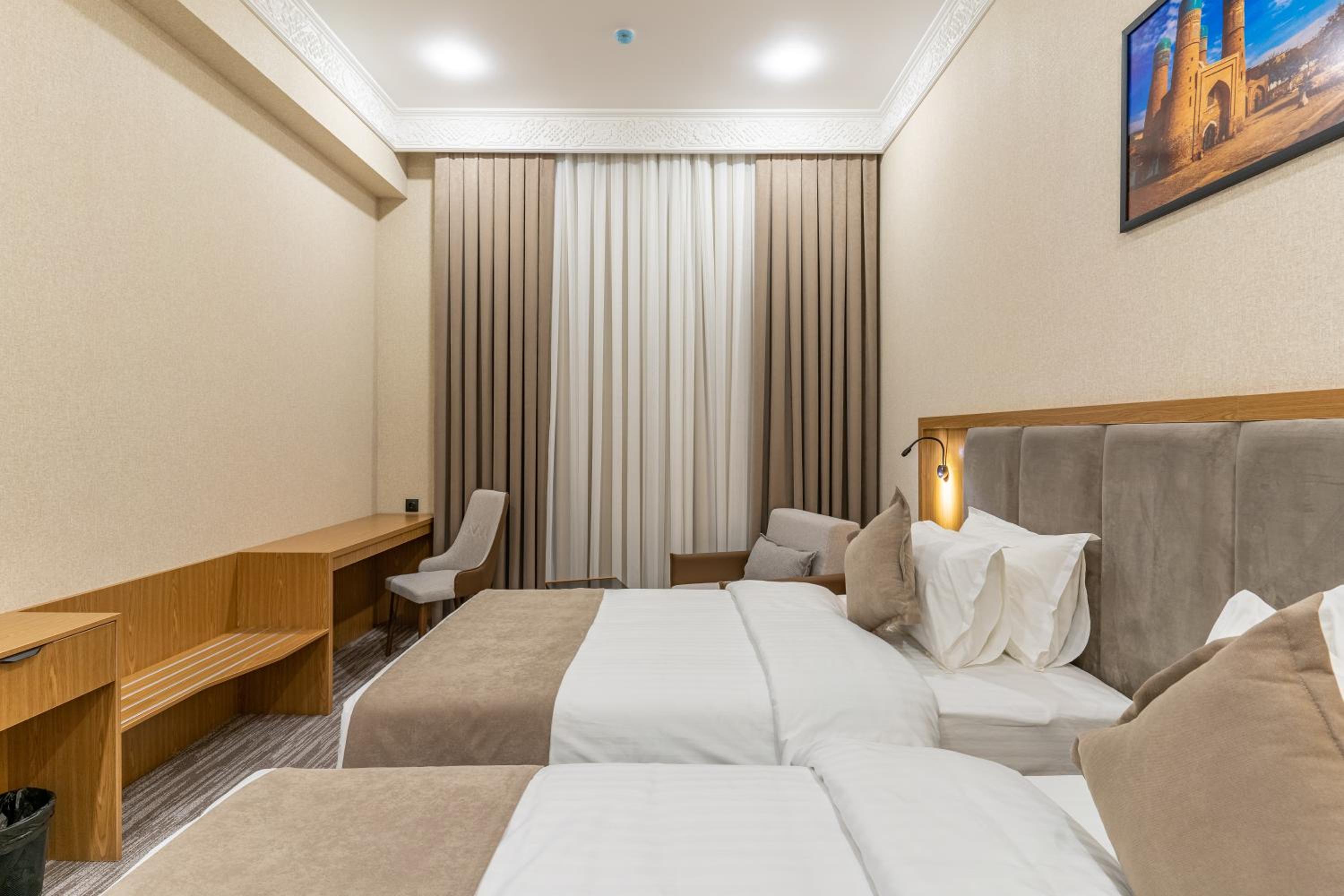 Deluxe Double or Twin Room - Photo 16