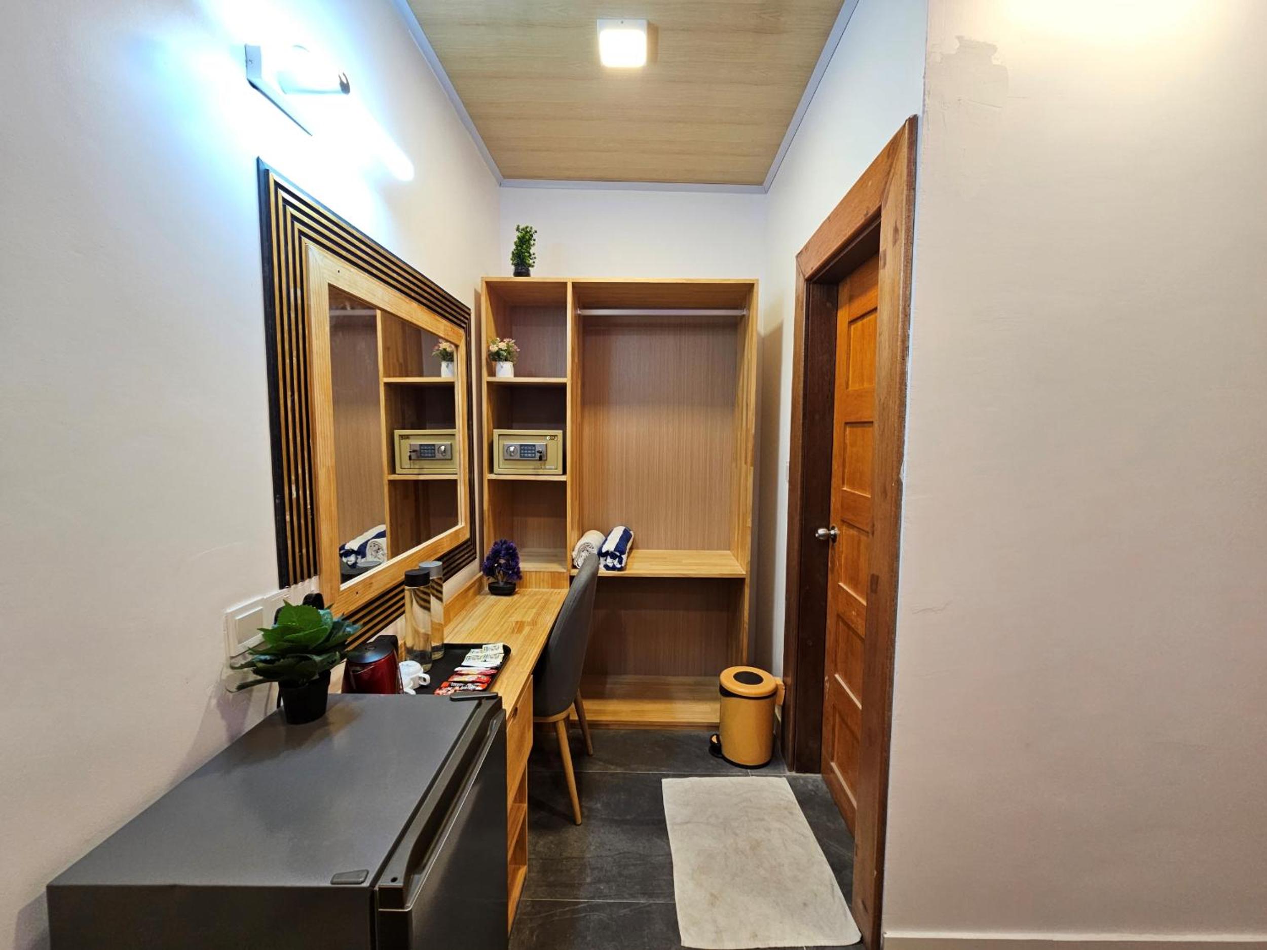 Deluxe Double or Twin Room - Photo 6