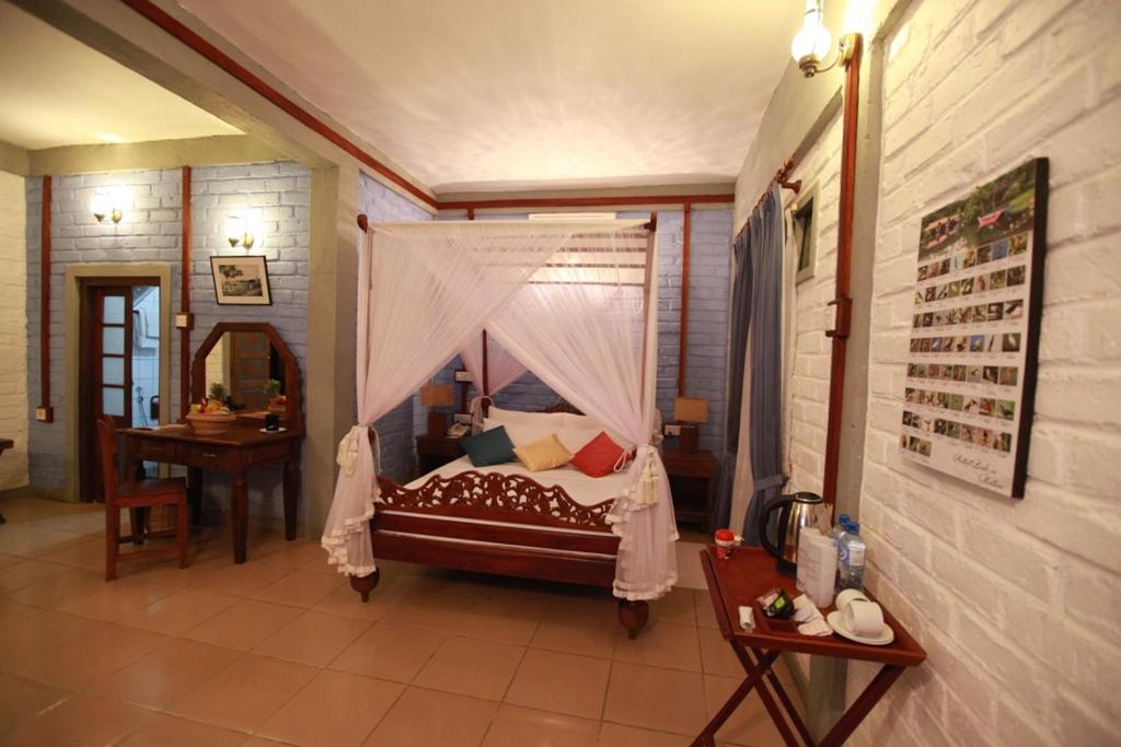 Deluxe Double Room with Balcony photo 1
