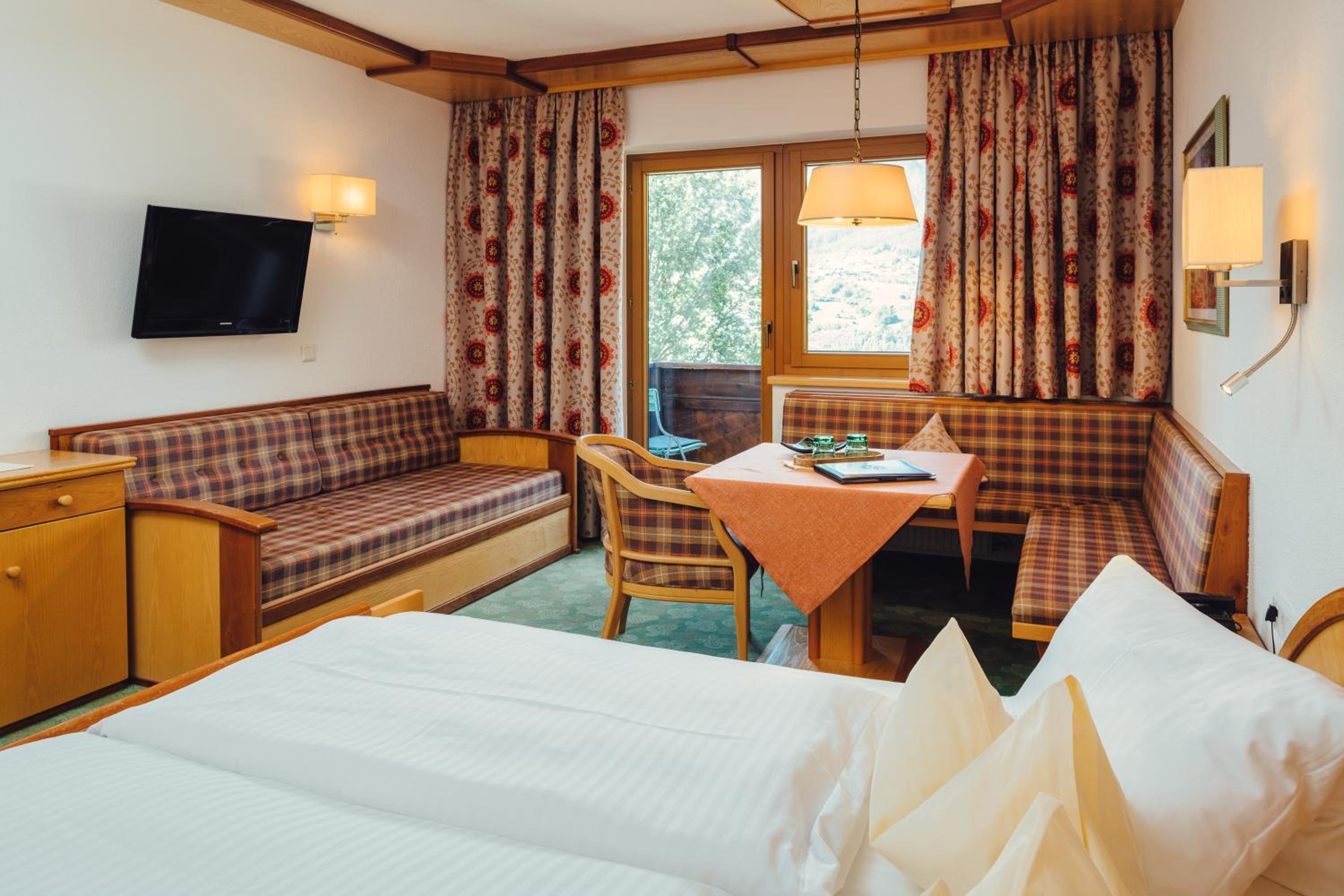 Double Room - Photo 3