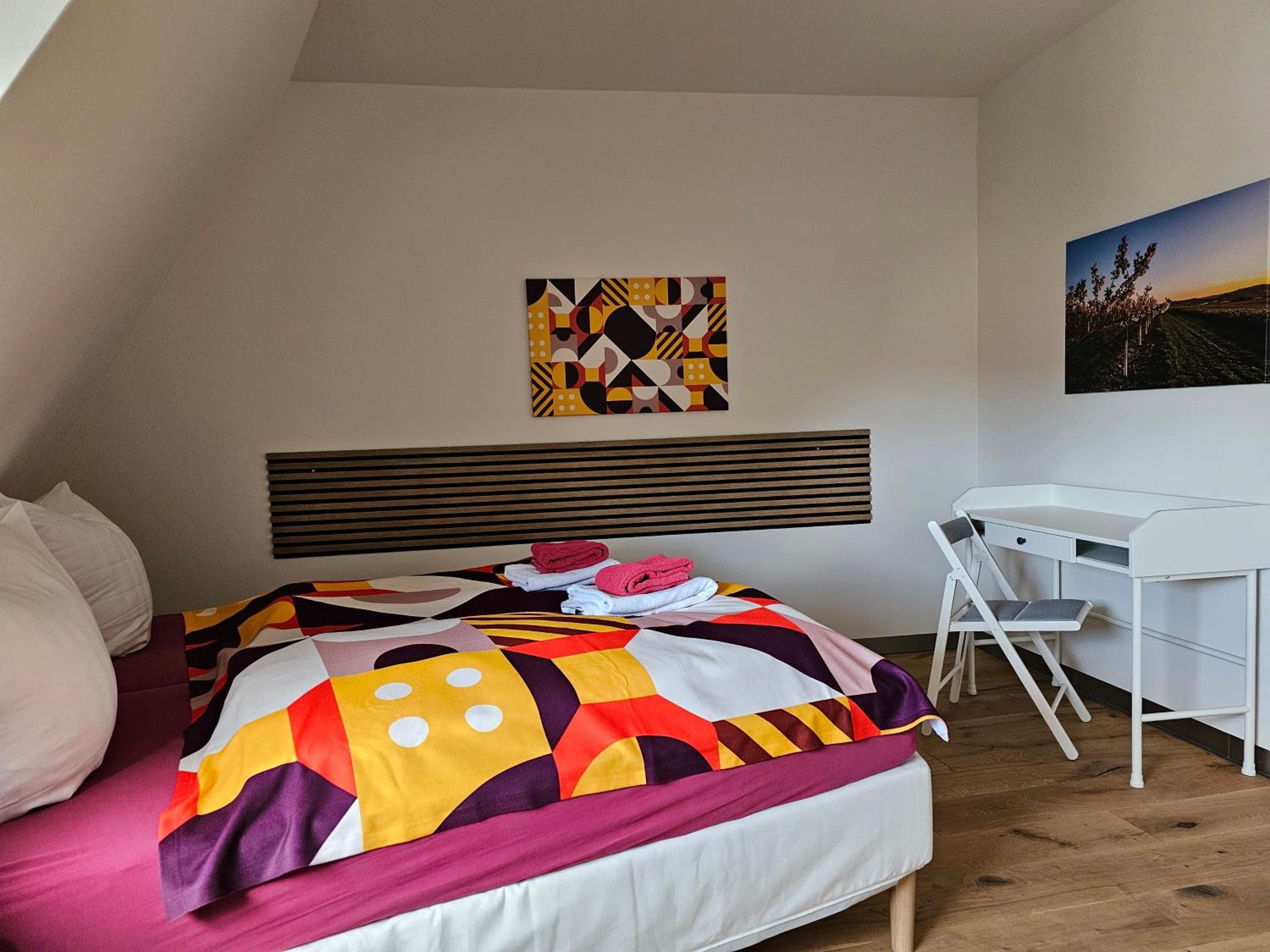 One-Bedroom Apartment photo 2