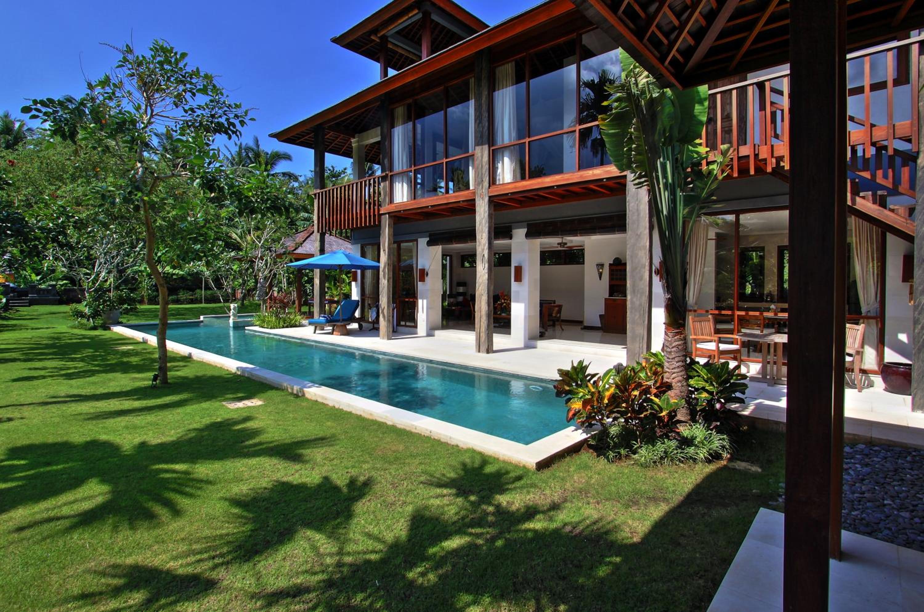 Three-Bedroom Villa - Photo 35