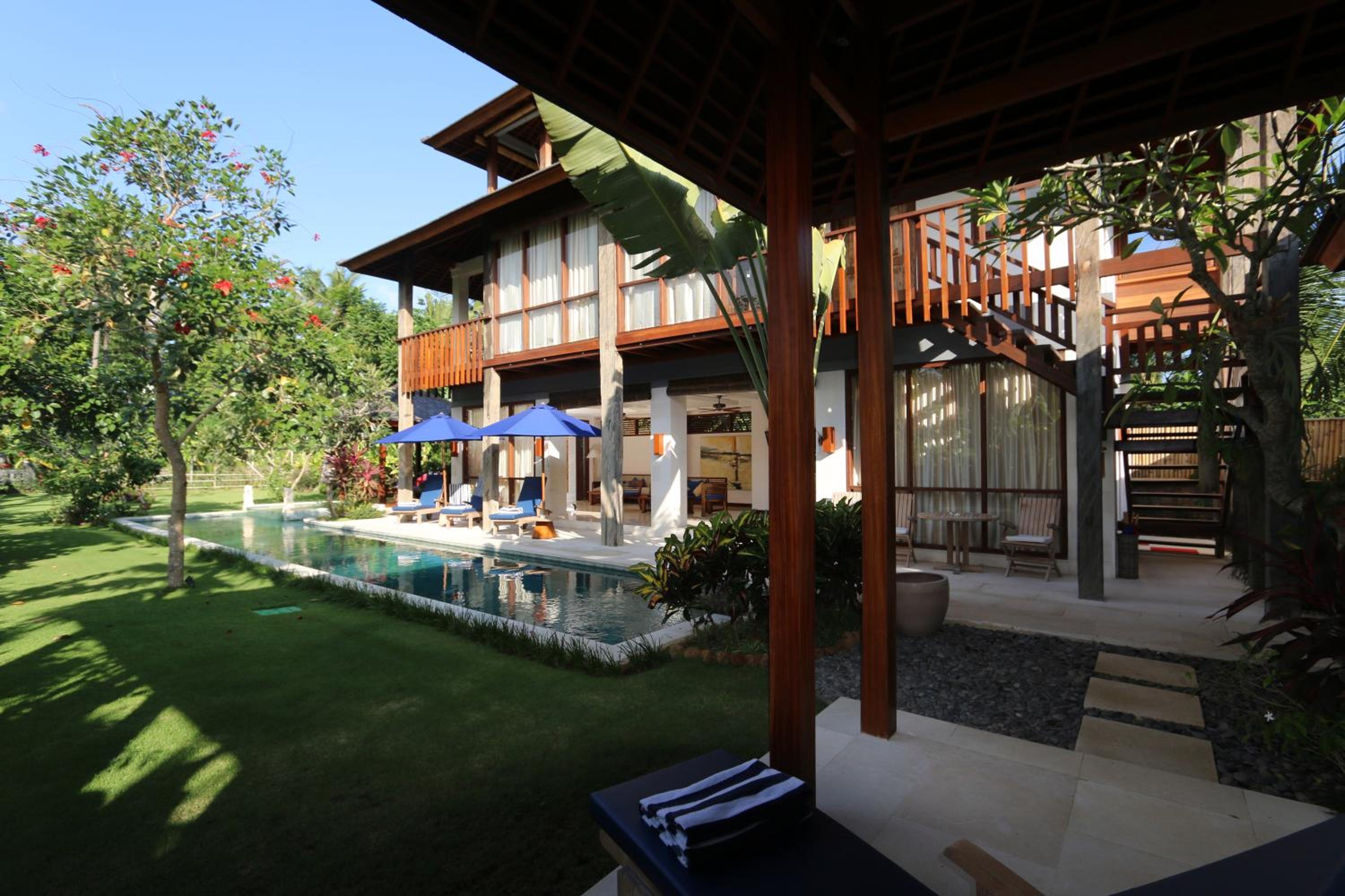 Three-Bedroom Villa - Photo 36