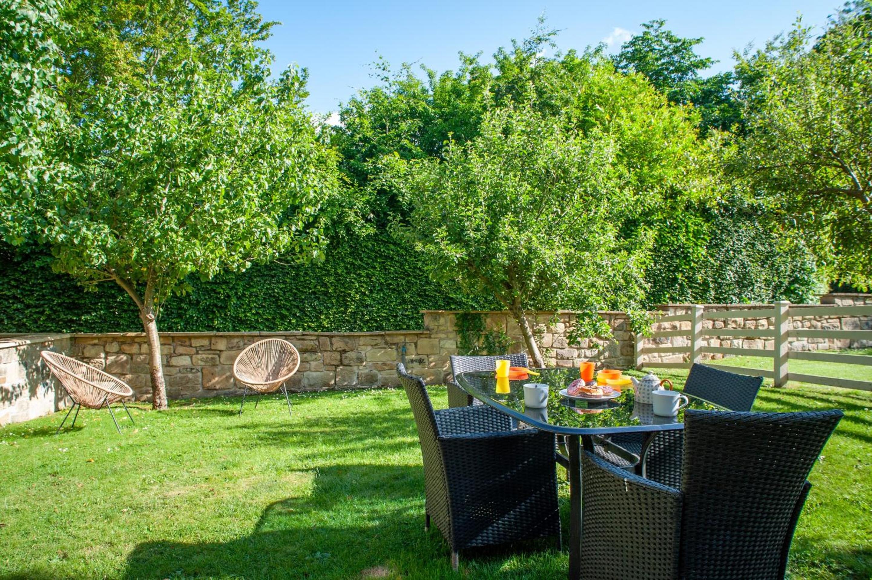 Cottage with Garden View photo 3