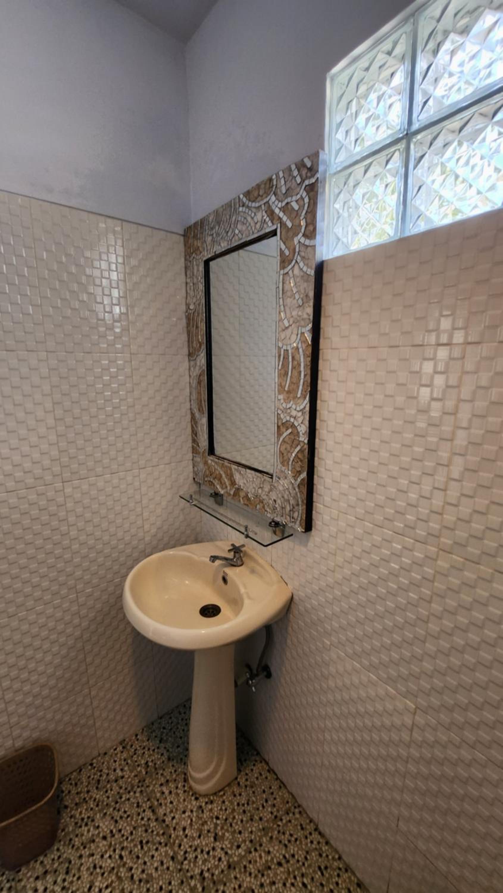 Double or Twin Room with Private Bathroom photo 2
