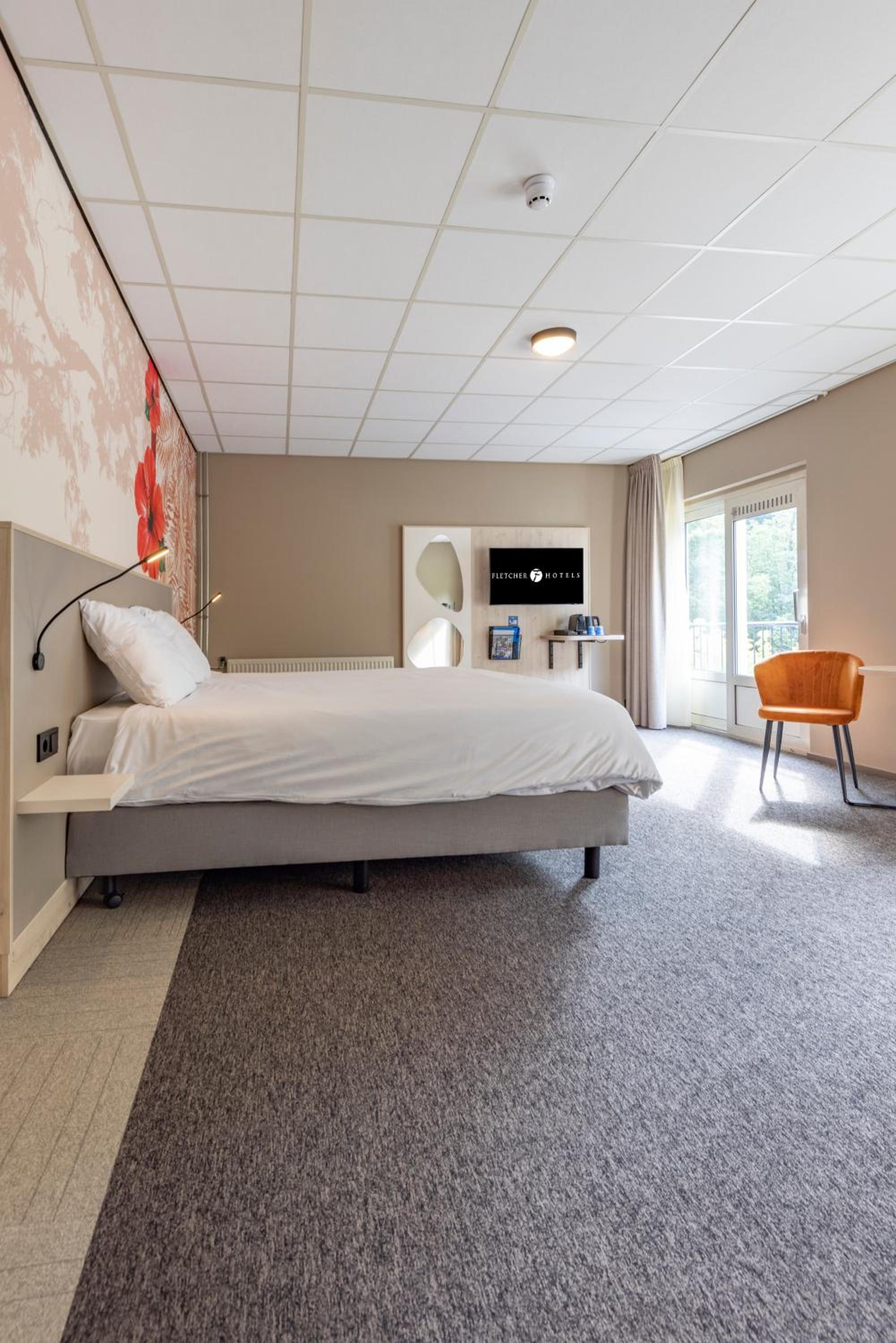 Spacious Standard Double Room photo 3