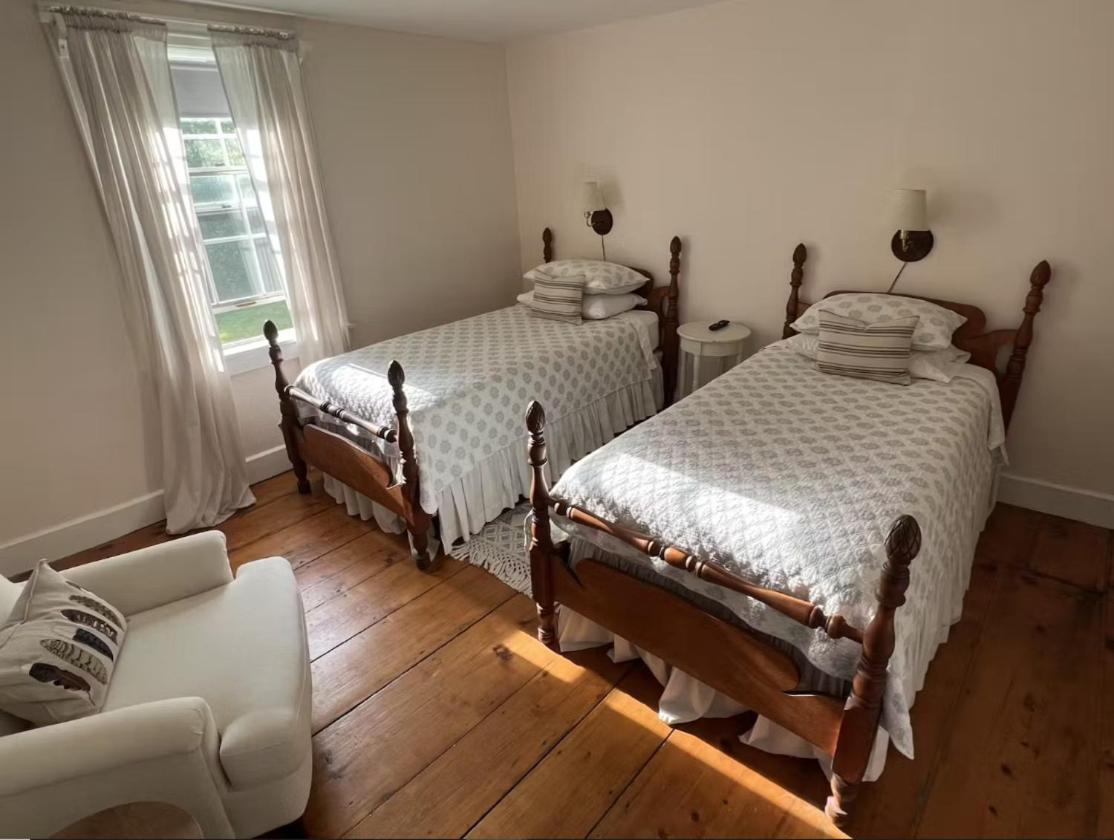 Twin Room with Mountain View photo 2