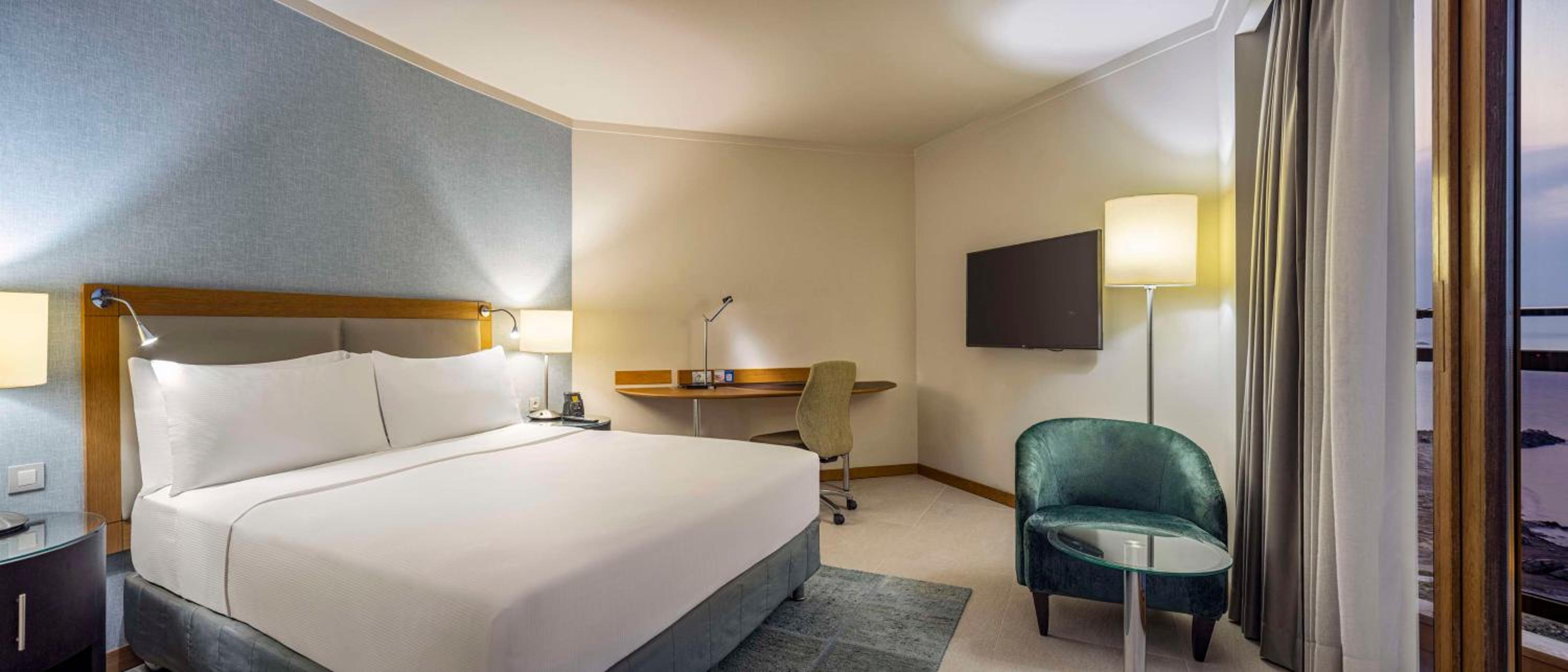 Deluxe Room with Panoramic Sea View