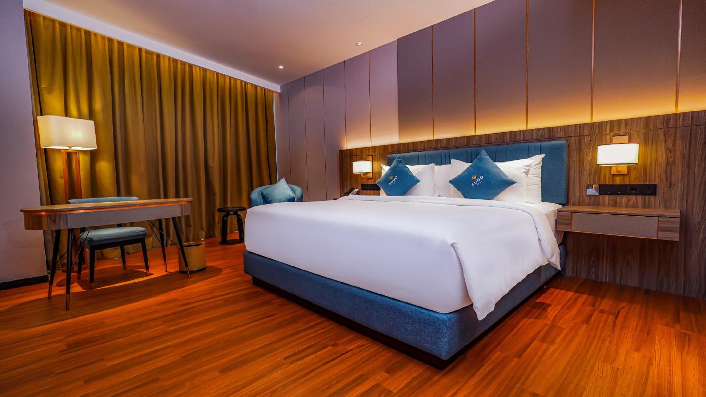 Deluxe King Room photo 3