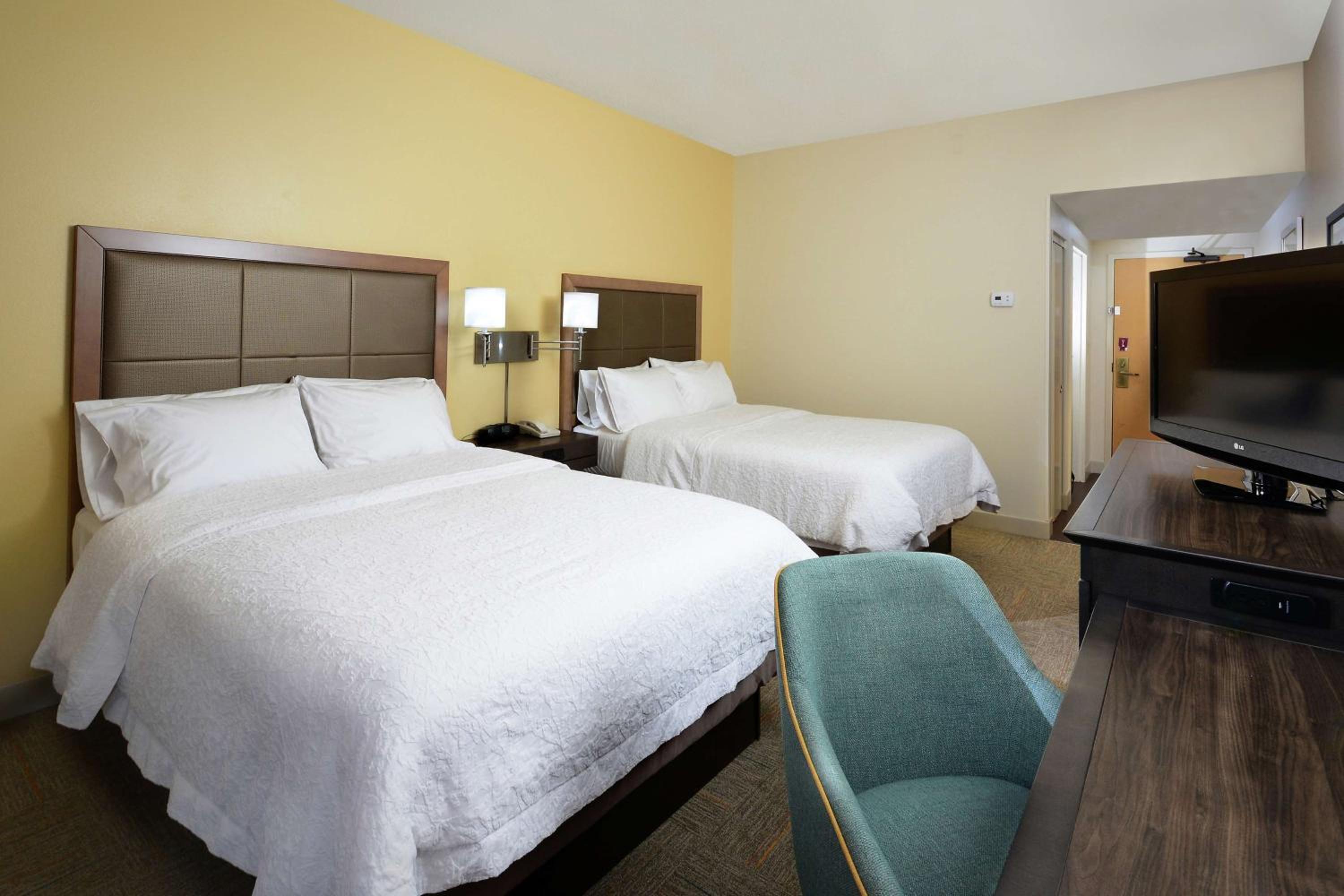 Room with Two Queen Beds - Non-Smoking photo 1