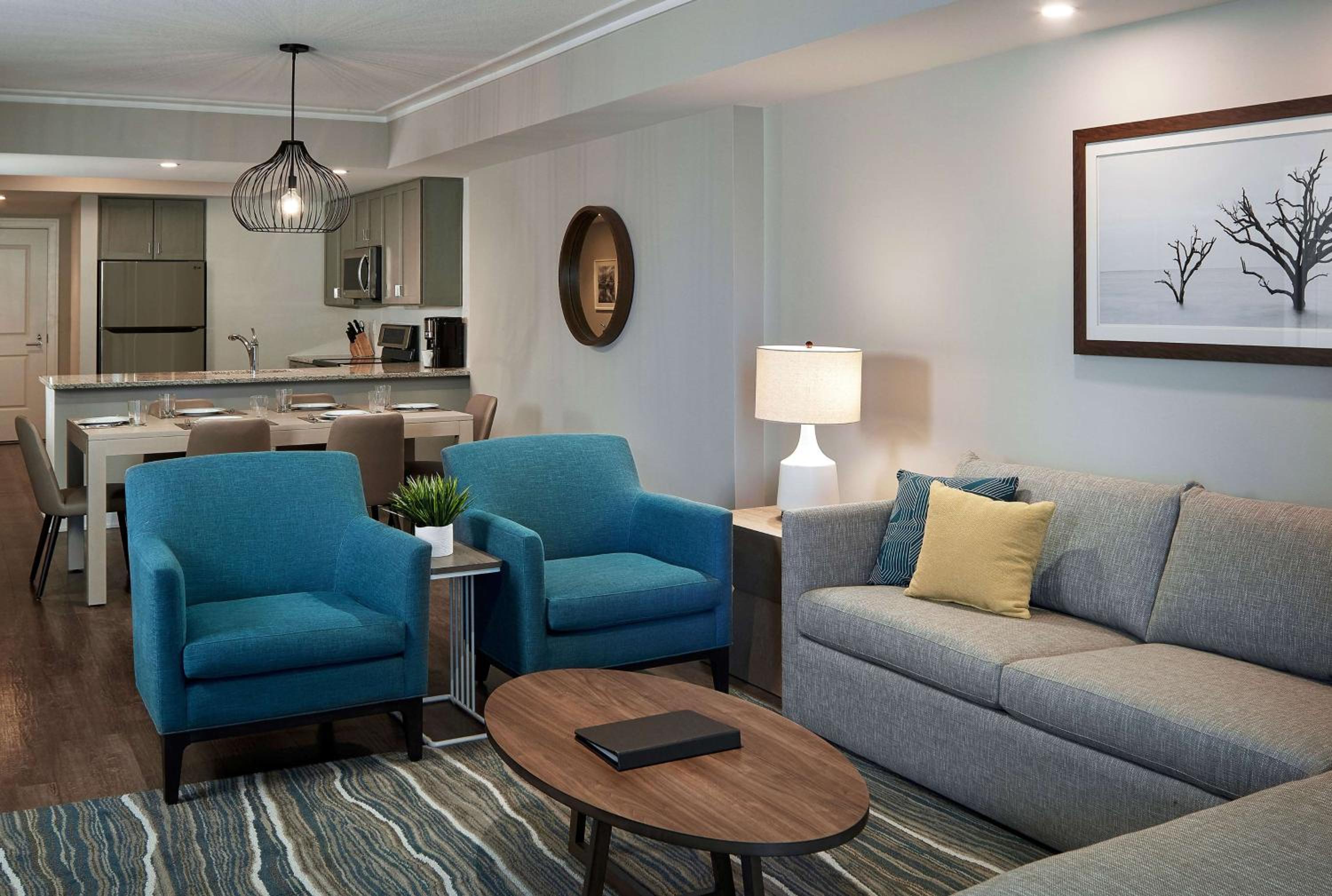 Two-Bedroom Oceanfront Suite with One King Bed and Two Queen Beds - Photo 3