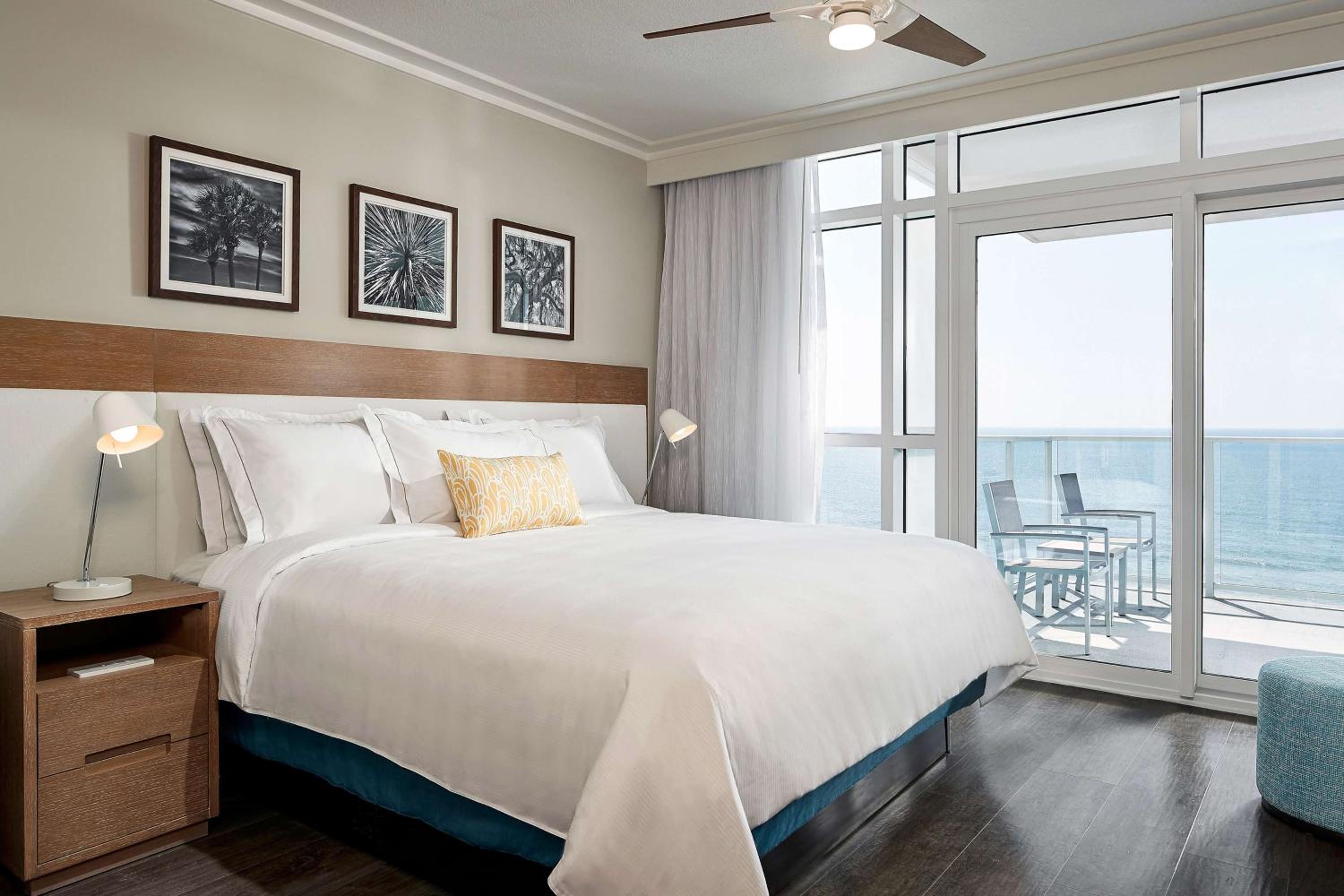 Three-Bedroom Ocean View Suite with One King Bed and Two Queen Beds - Photo 5