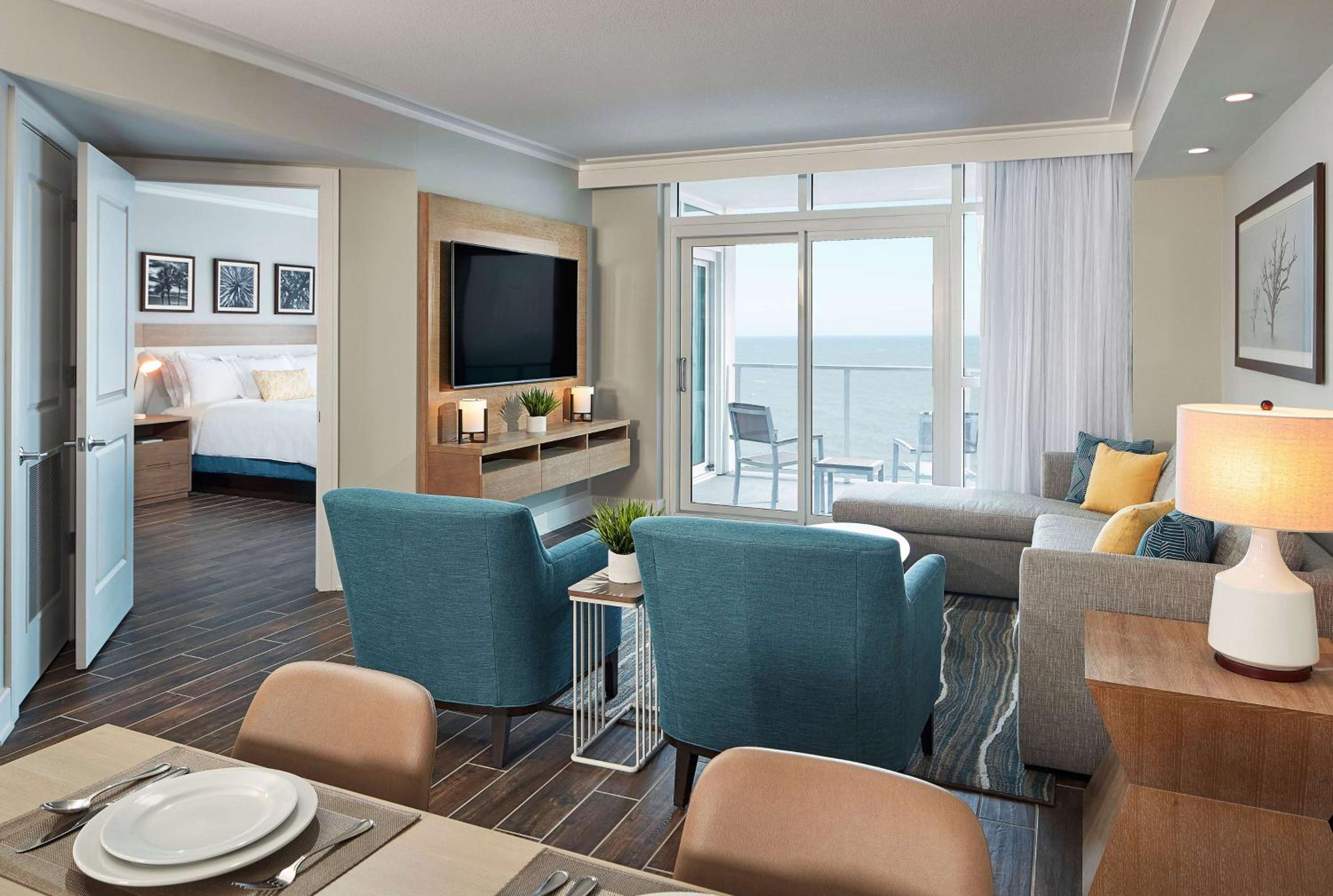 Two-Bedroom Oceanfront Suite with One King Bed and Two Queen Beds - Photo 4