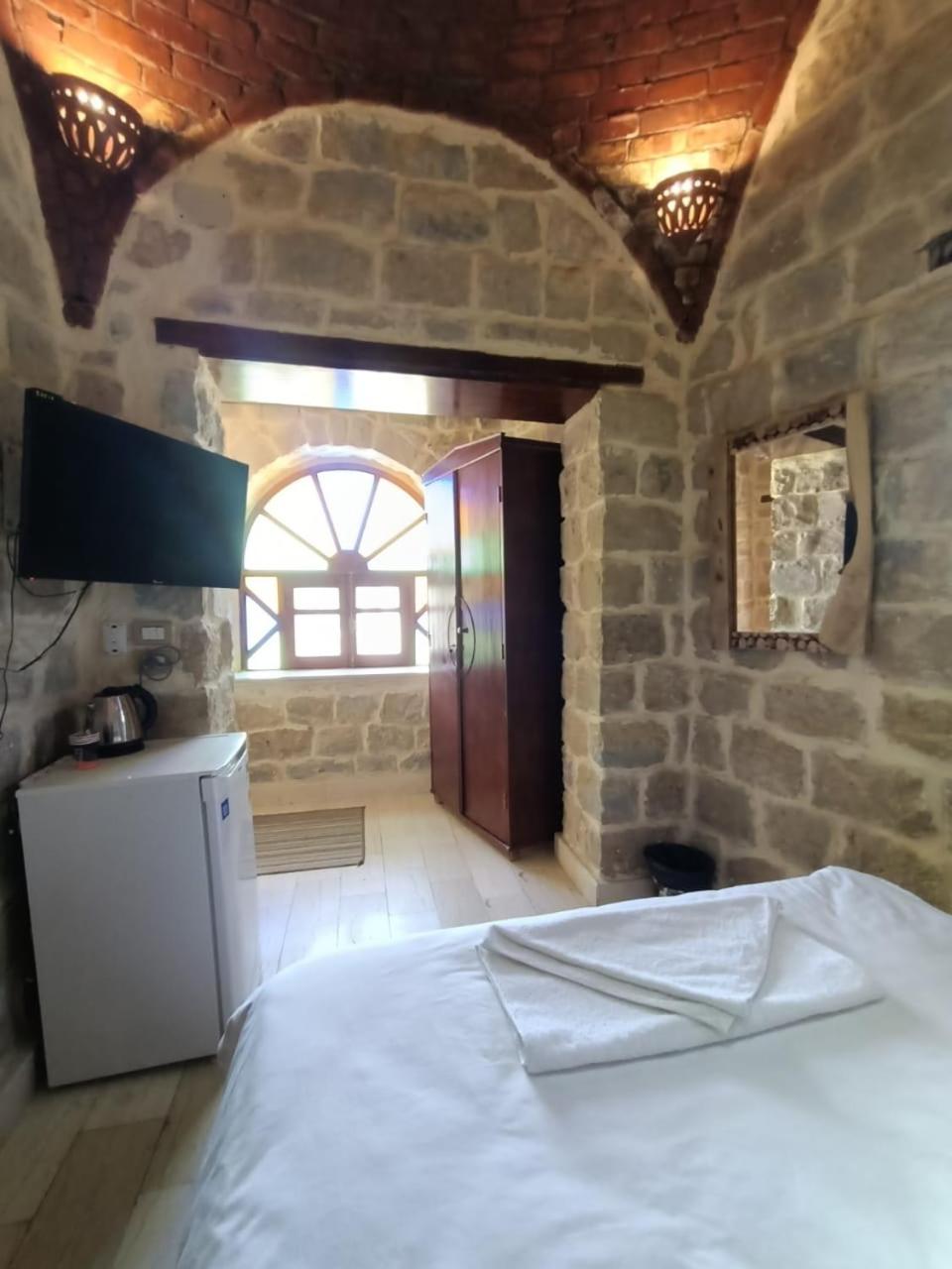 Economy Double or Twin Room - Photo 4
