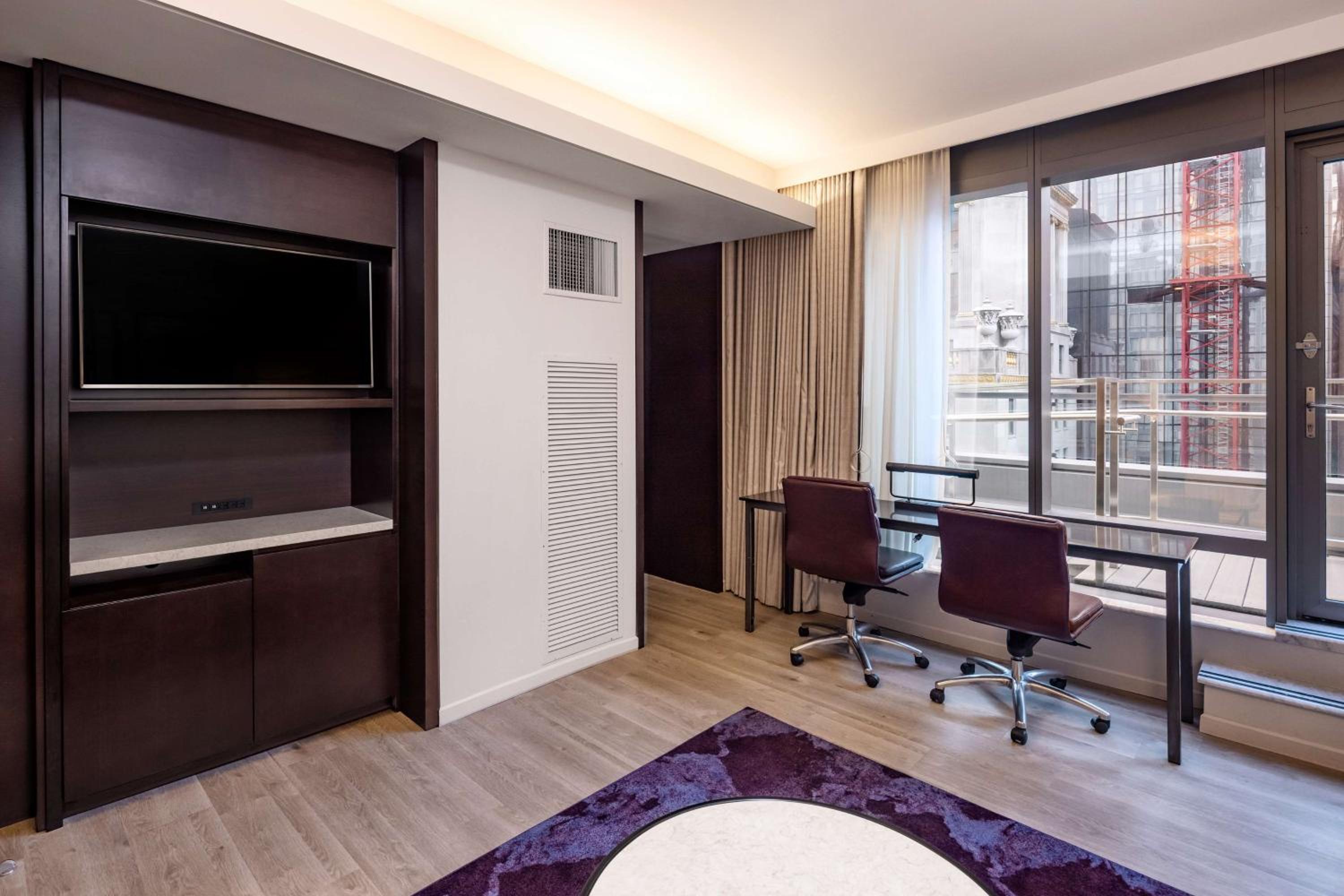 Penthouse Suite with Balcony