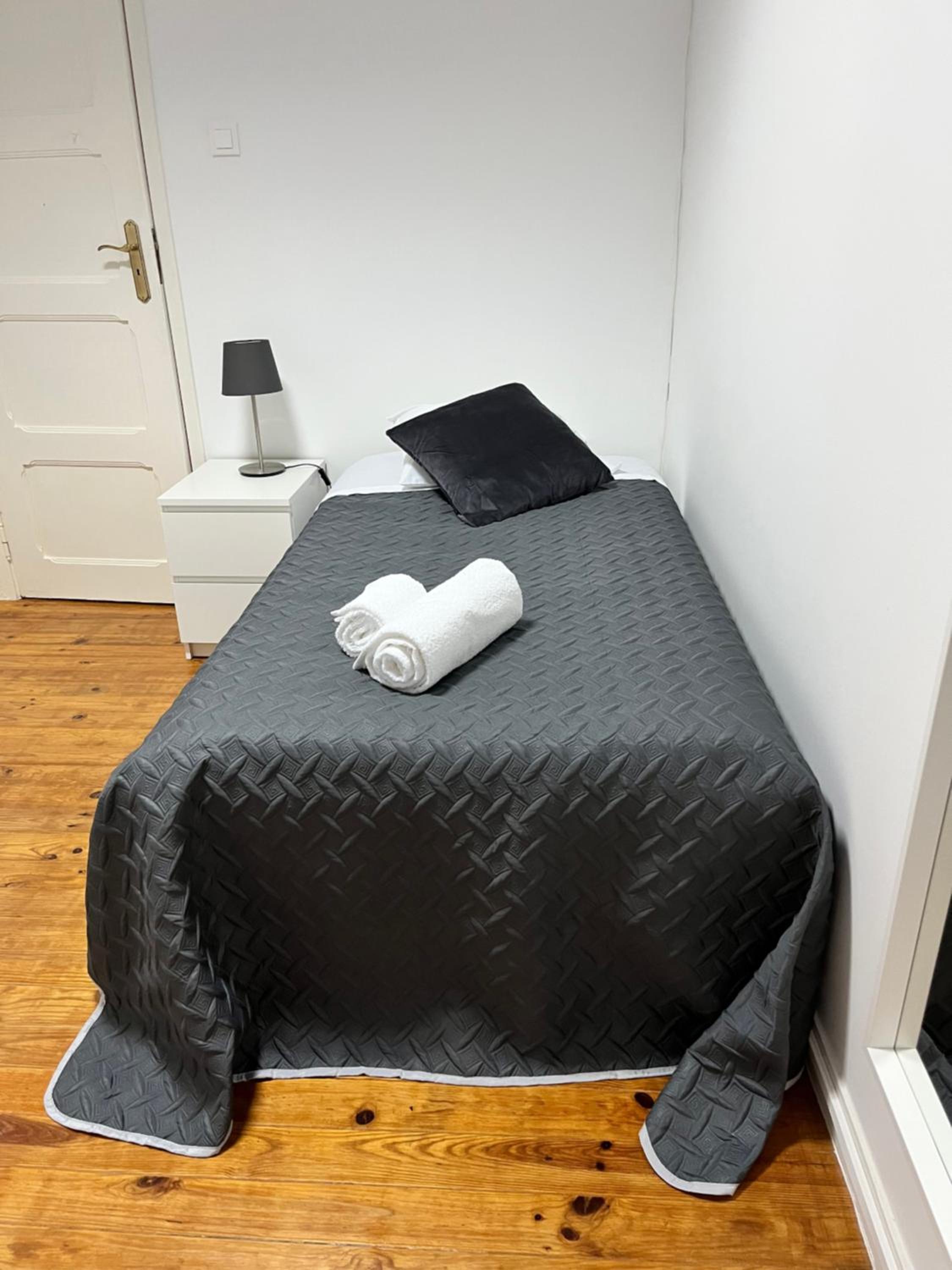 Single Room photo 3