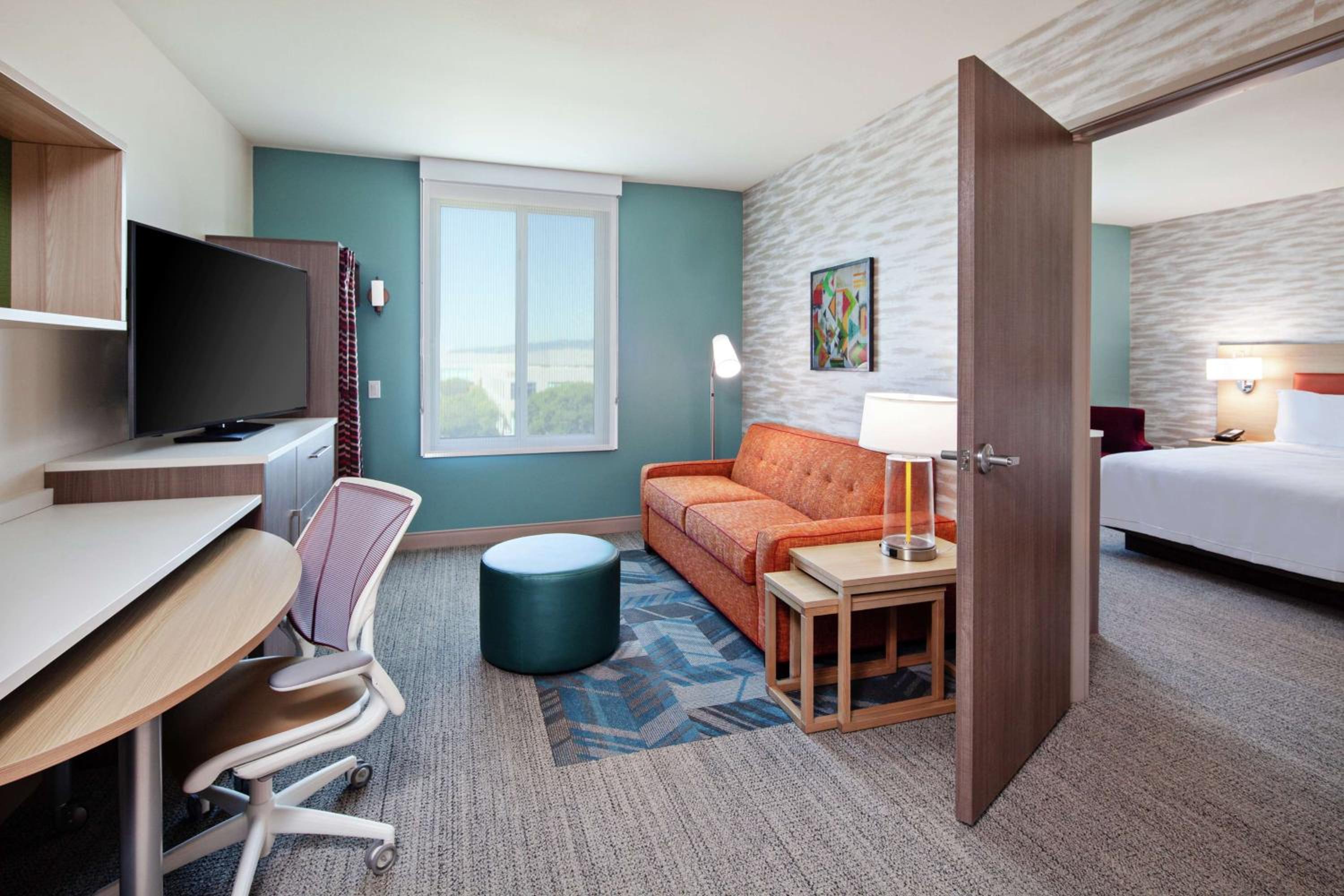 One-Bedroom King Suite - Non-Smoking - Photo 1