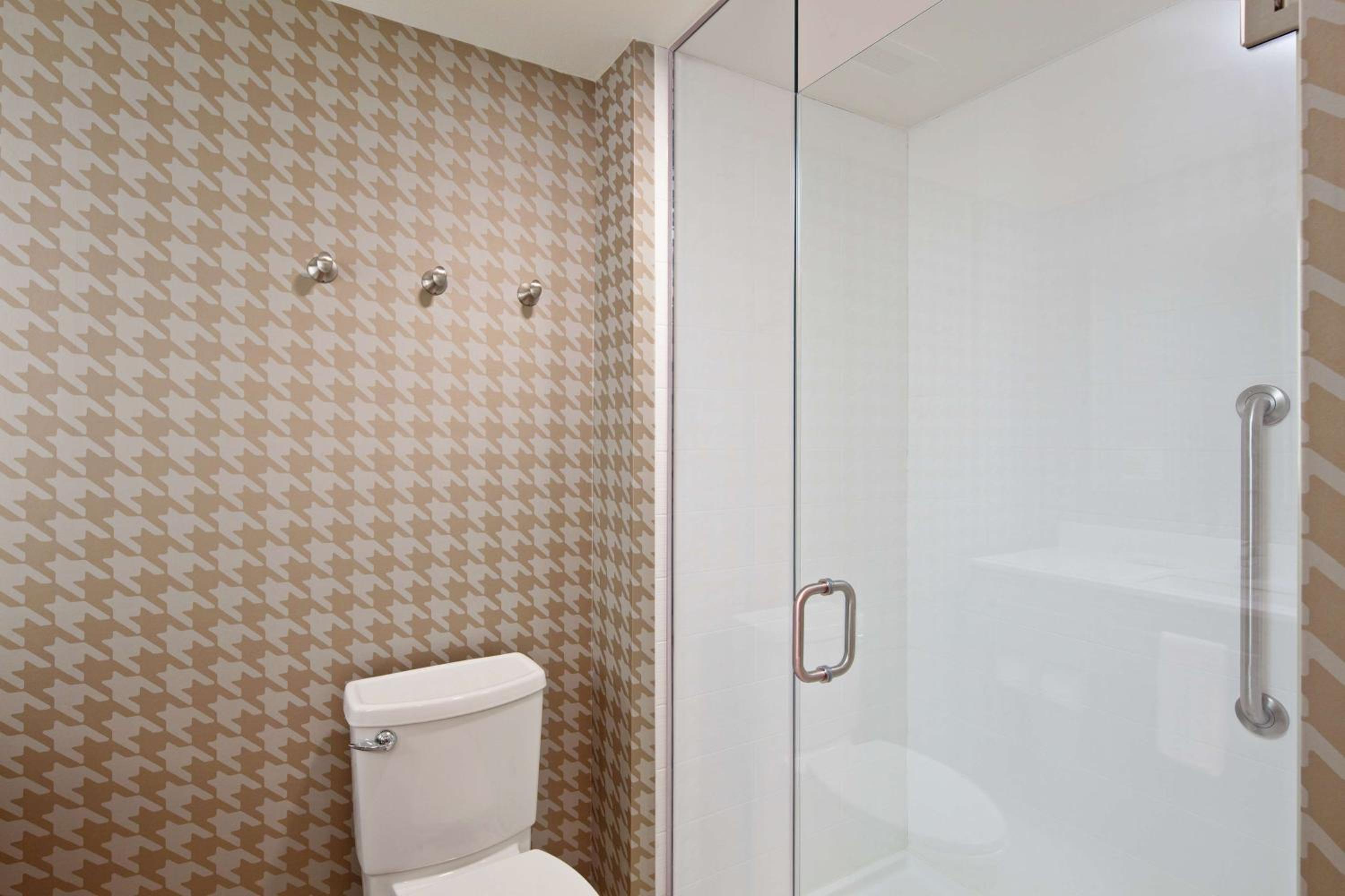 King Studio Suite - Non-Smoking - Photo 5