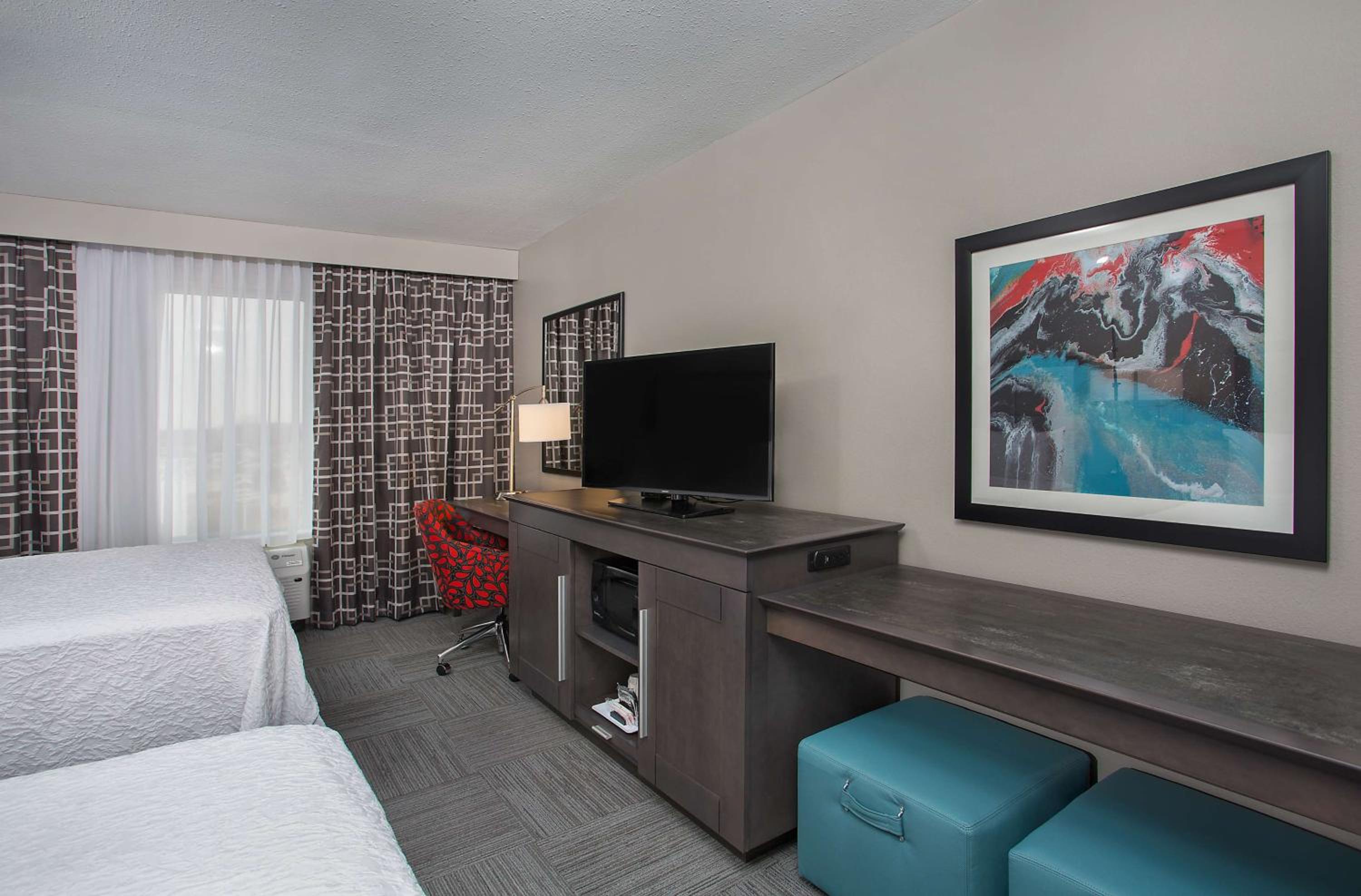 Queen Room with Two Queen Beds - Hearing Access/Non-Smoking