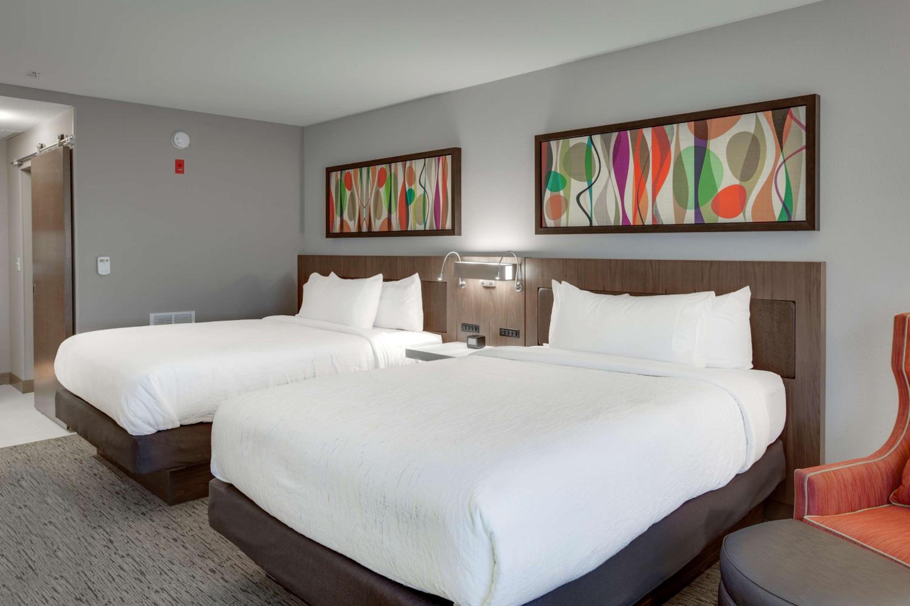 Queen Room with Two Queen Beds - Photo 1