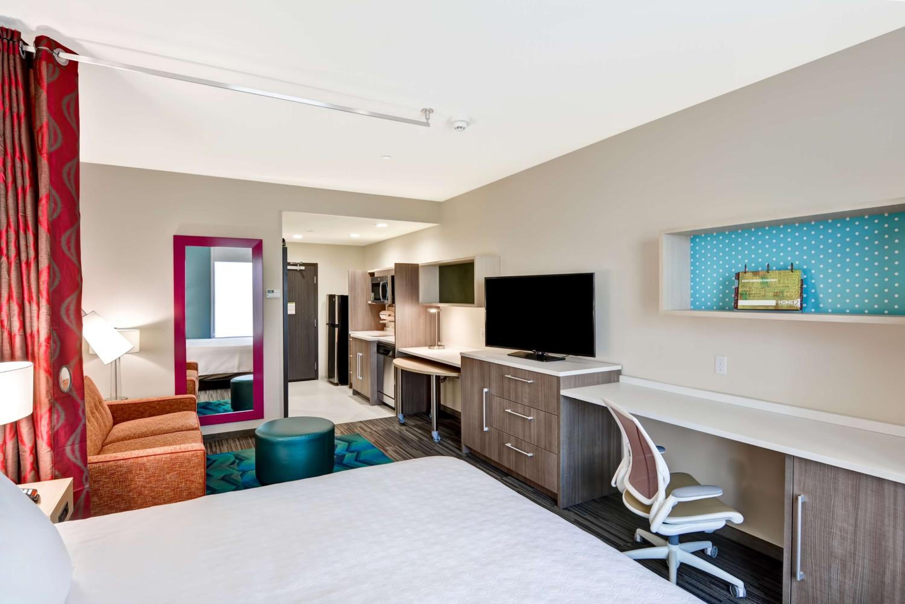 King Studio Suite - Non-Smoking photo 1