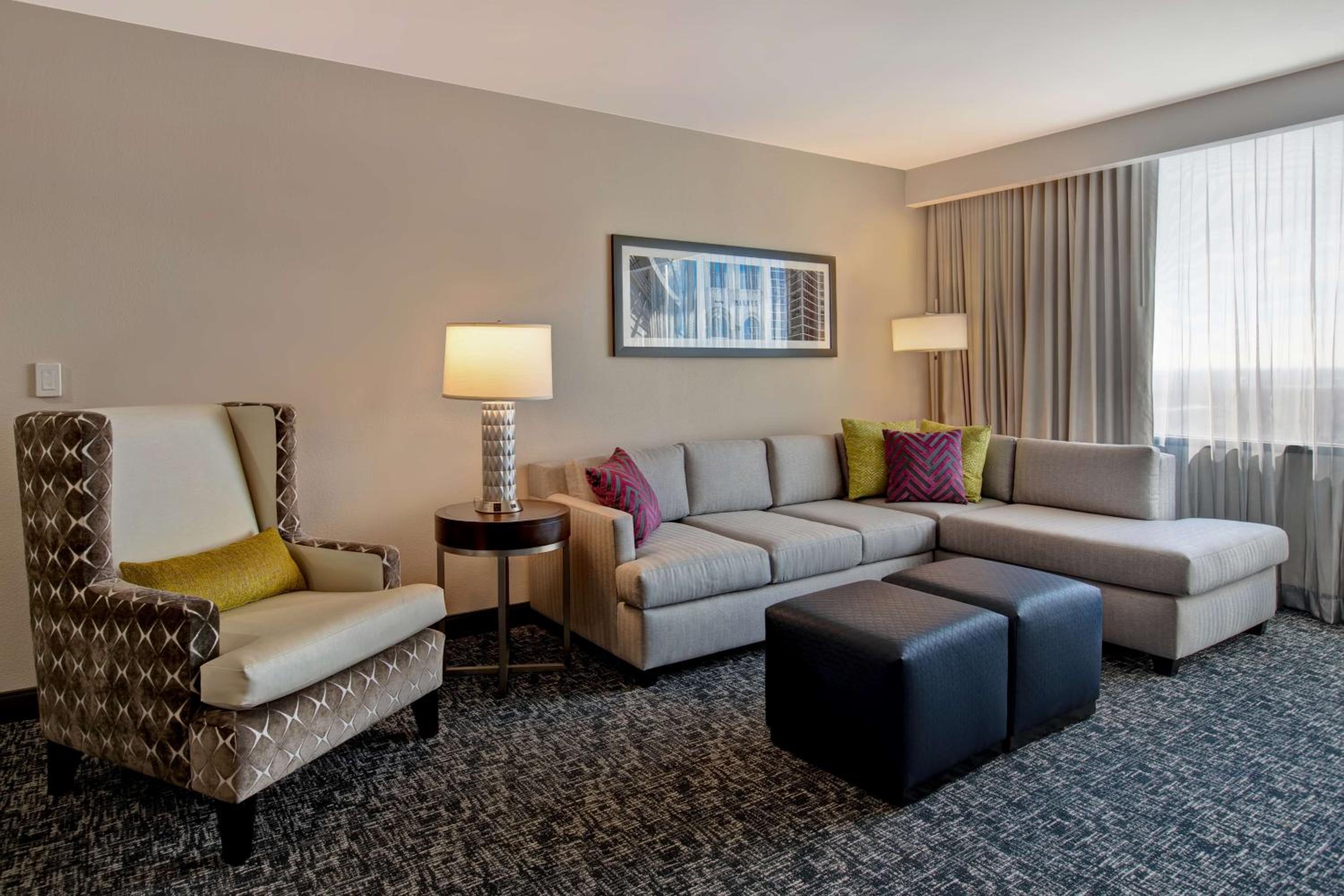 Two-Room King Suite - Photo 6