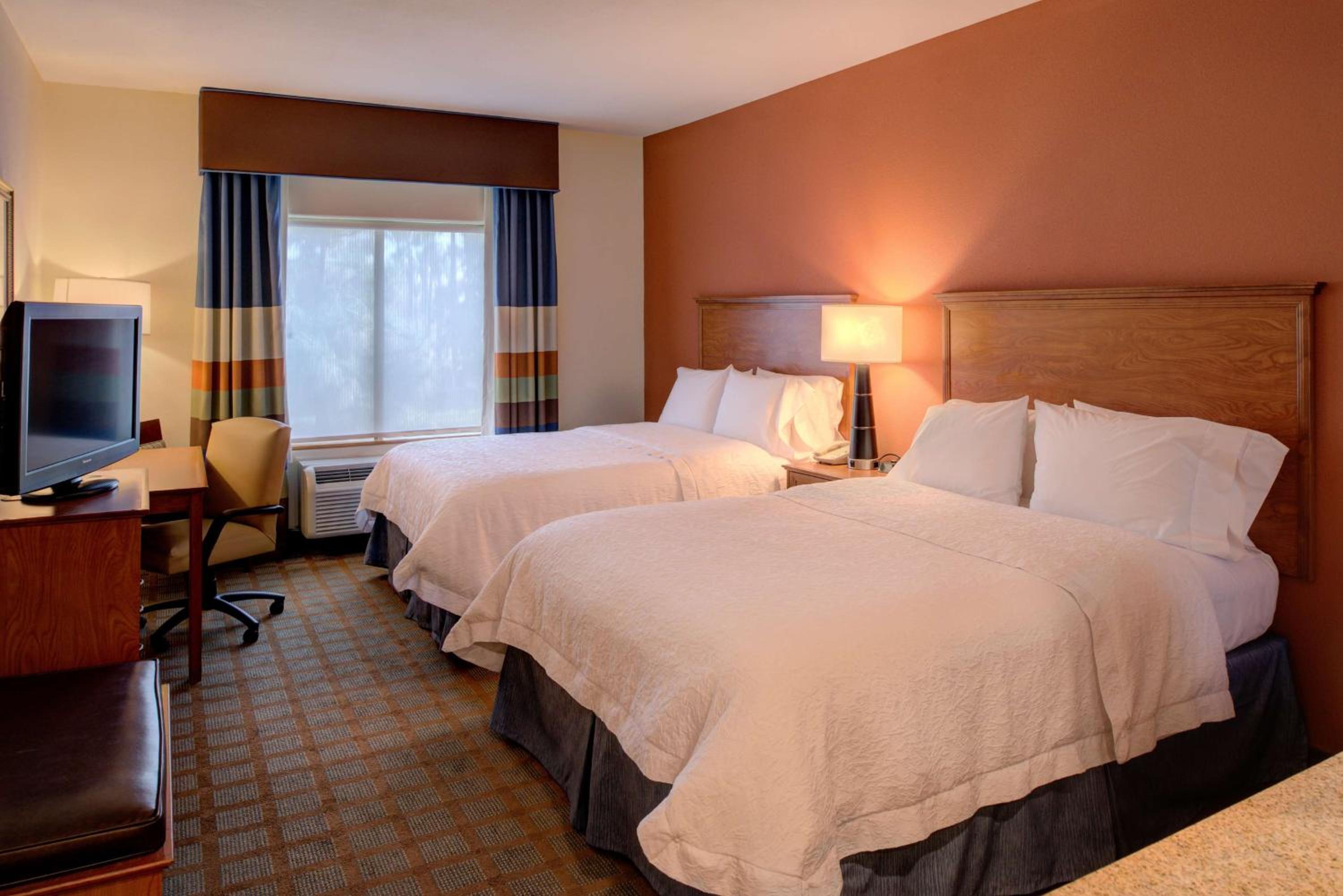 Room with Two Queen Beds - Non-Smoking - Photo 1
