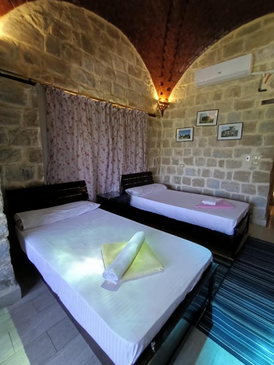 Deluxe Double Room - Photo 8