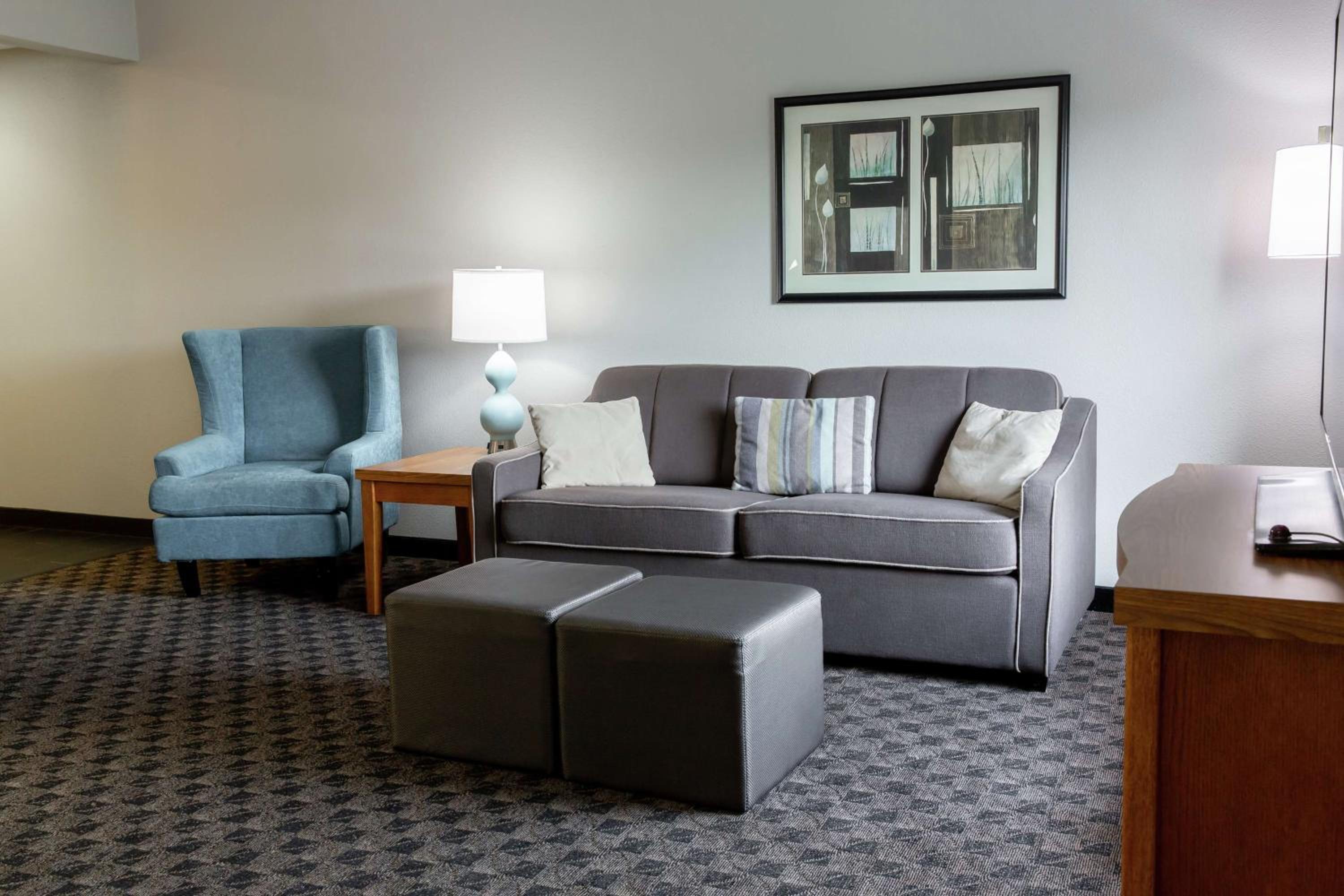 Queen Room with Two Queen Beds - Mobility Access/Non-Smoking - Photo 1