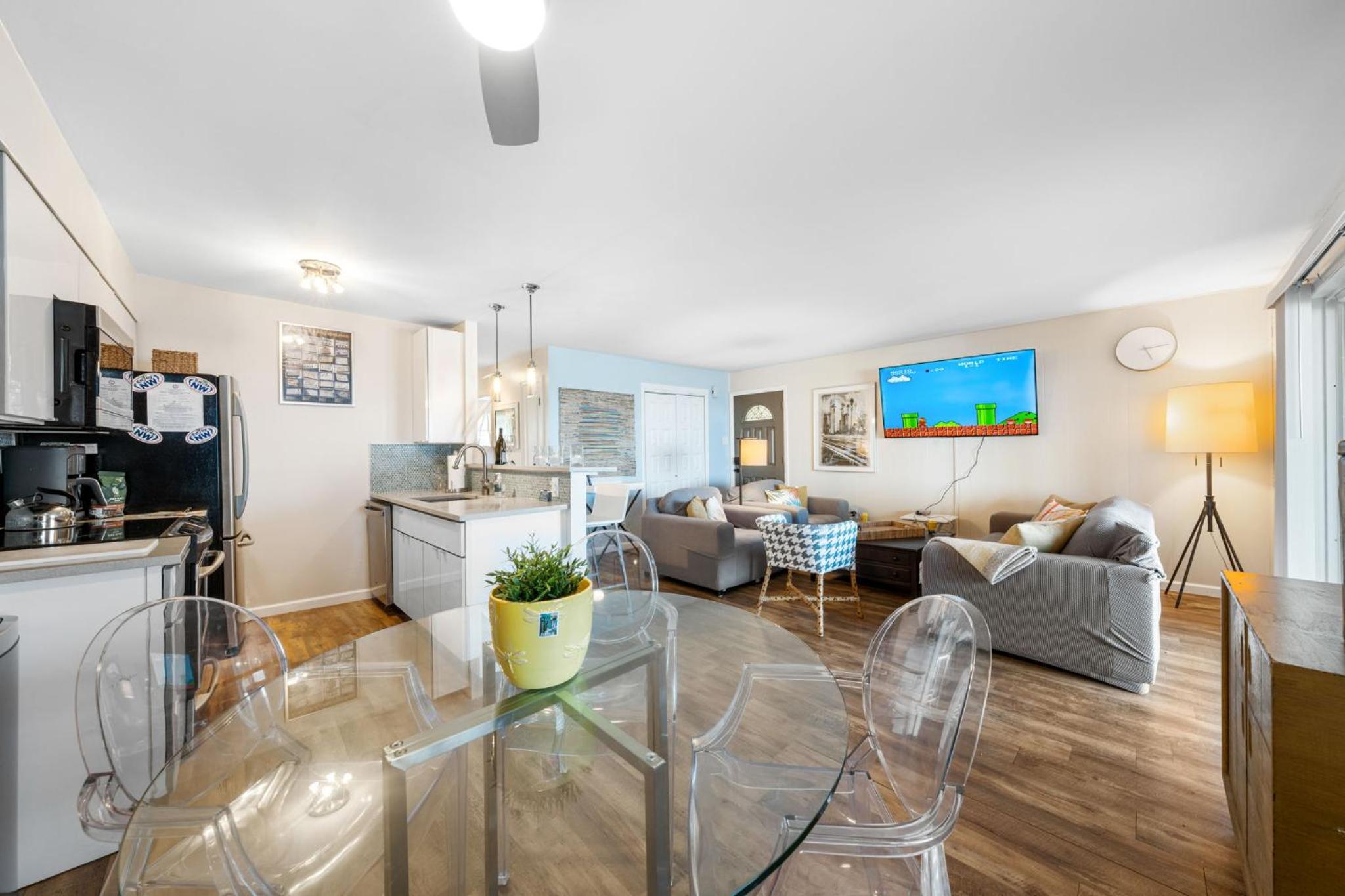 Apartment photo 1