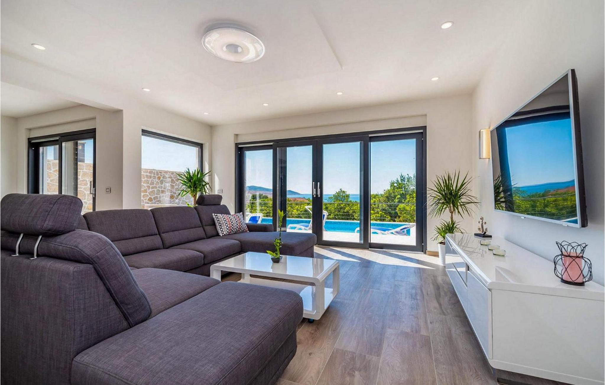 Four-Bedroom Vacation Home