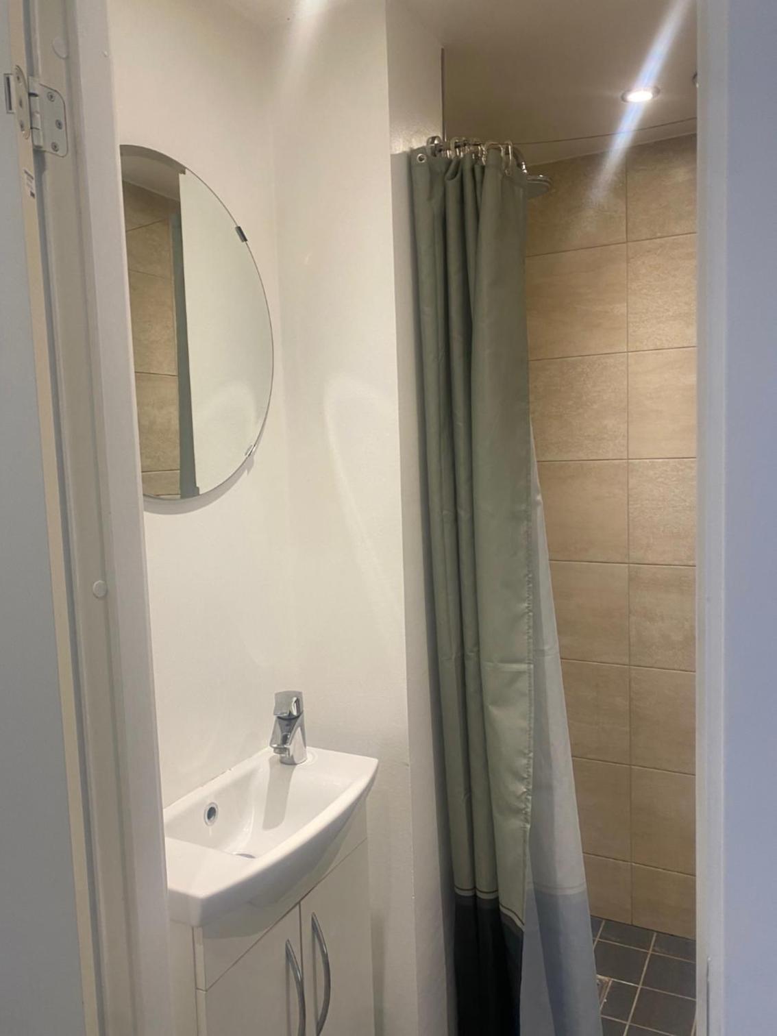 Two-Bedroom Apartment - Photo 9