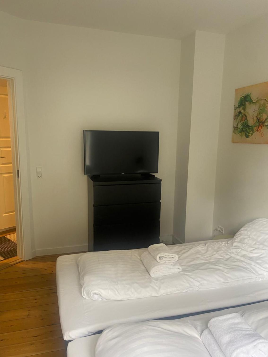 Two-Bedroom Apartment - Photo 11
