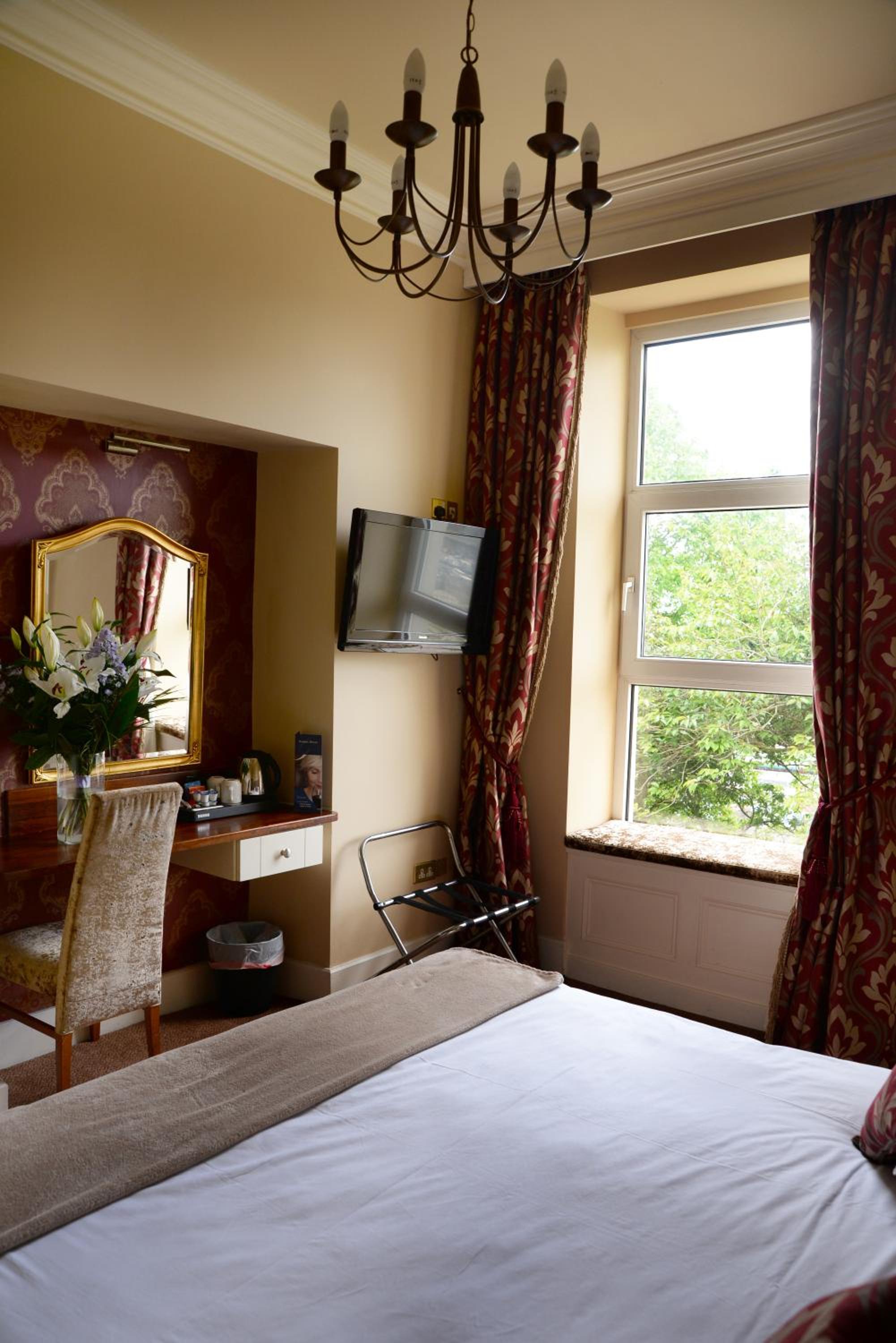 Double Room thumbnail 5