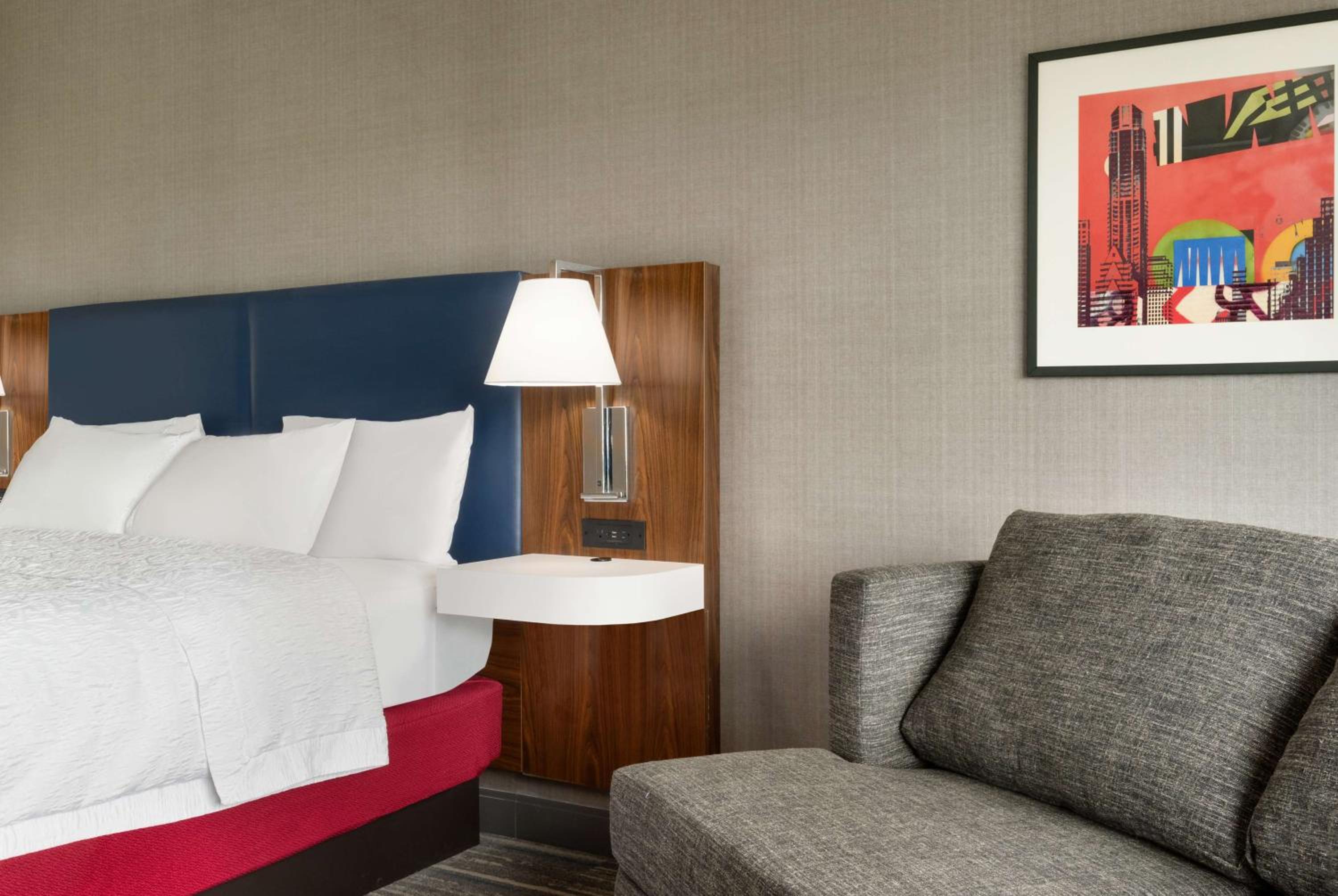 King Room with Sofa Bed - Non-Smoking