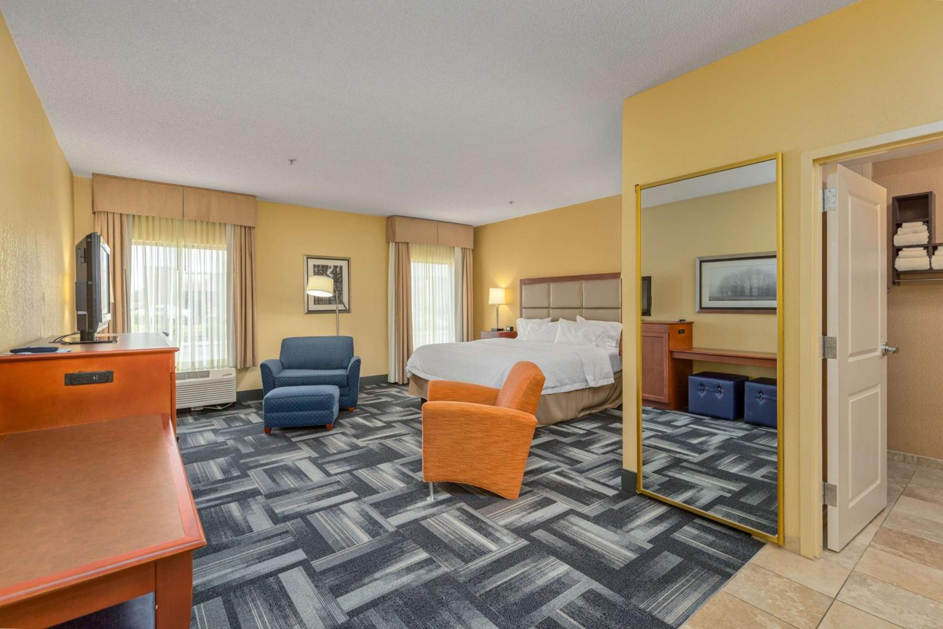 Special King Room - Non-Smoking - Photo 1