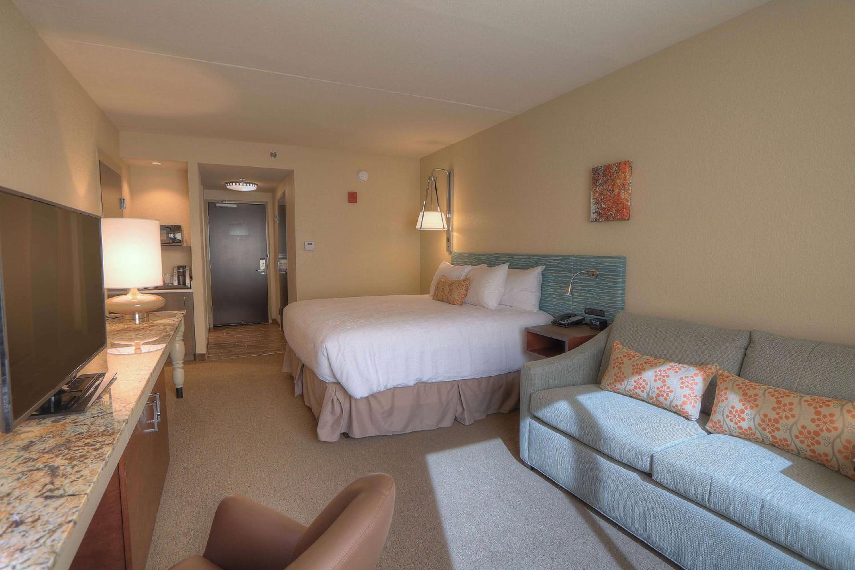King Suite with Sofa Bed - Mobility Accessible photo 2