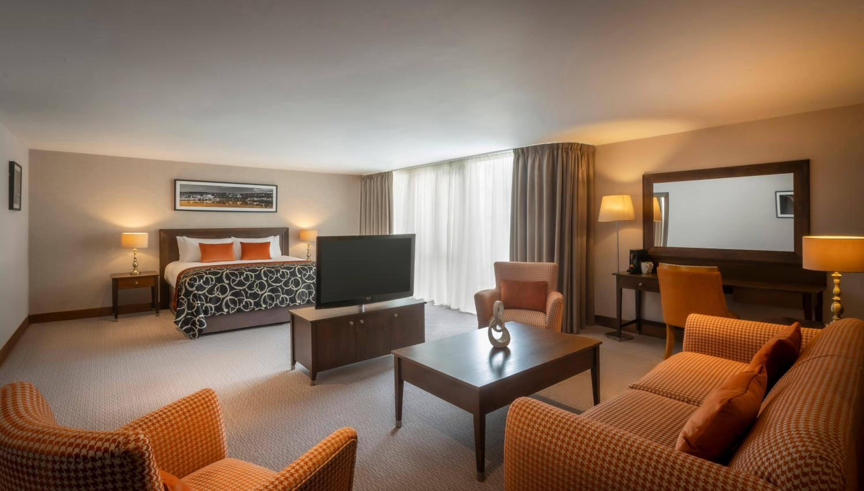 King Suite - Photo 1