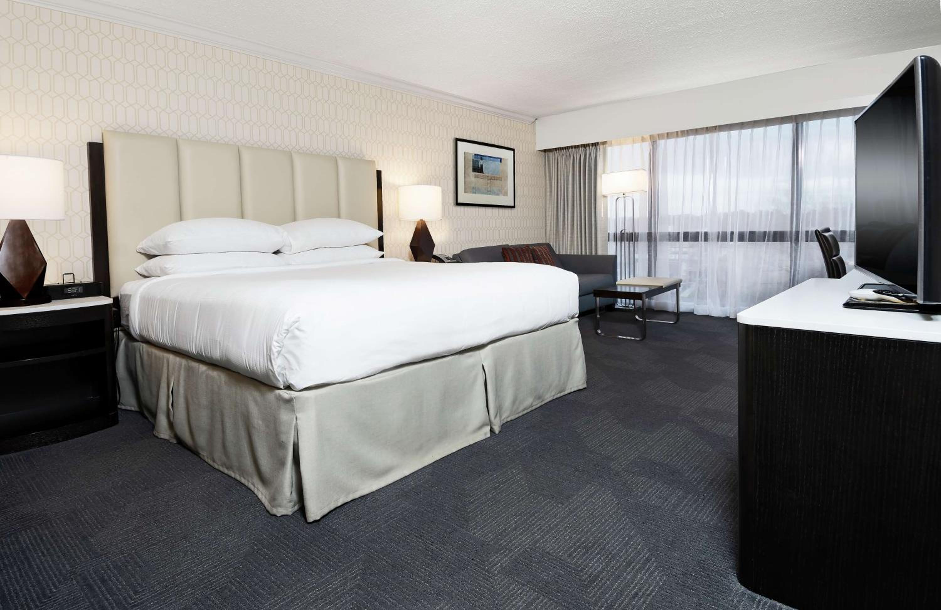 Premium King Room - Photo 1