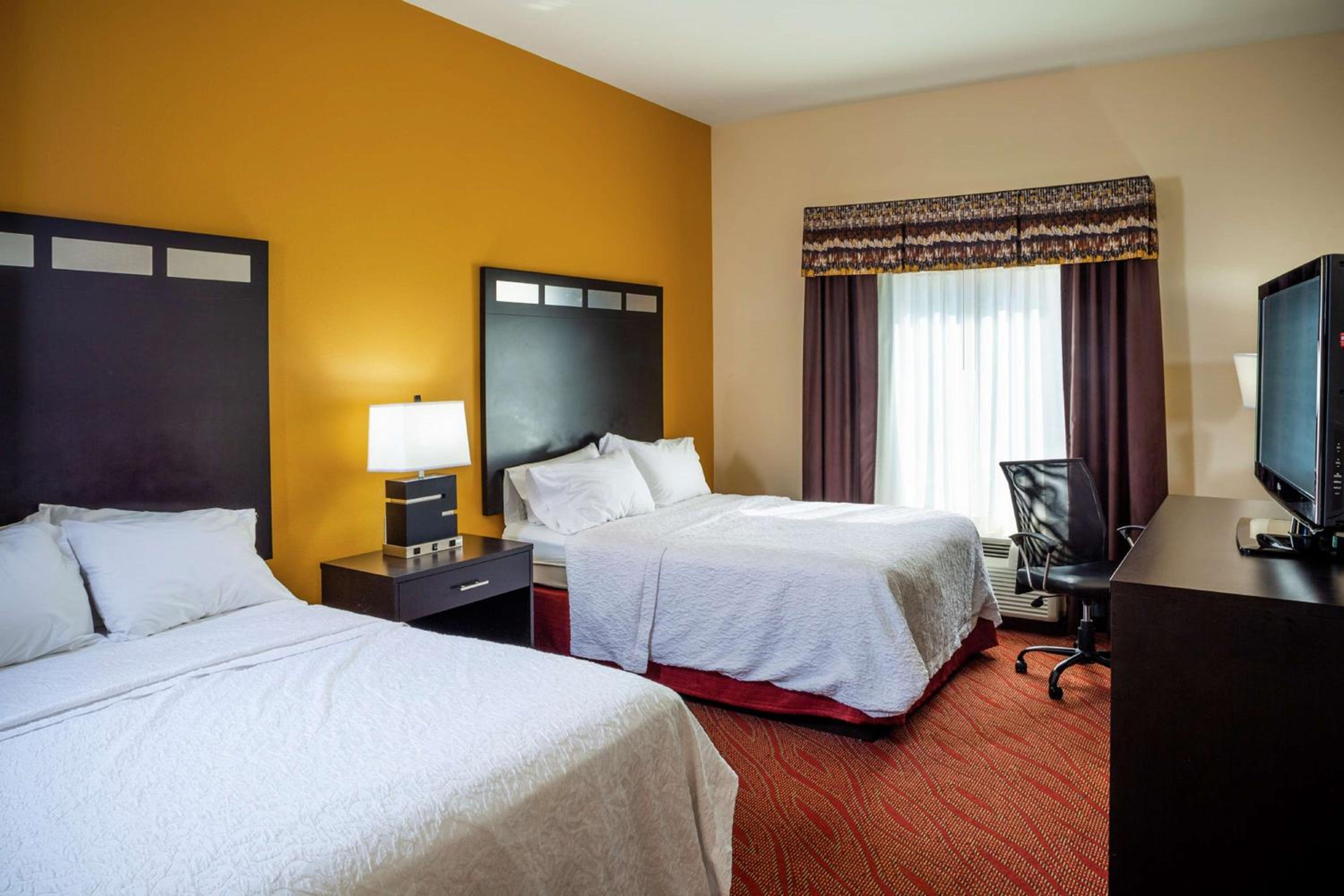 Room with Two Queen Beds - Non-Smoking