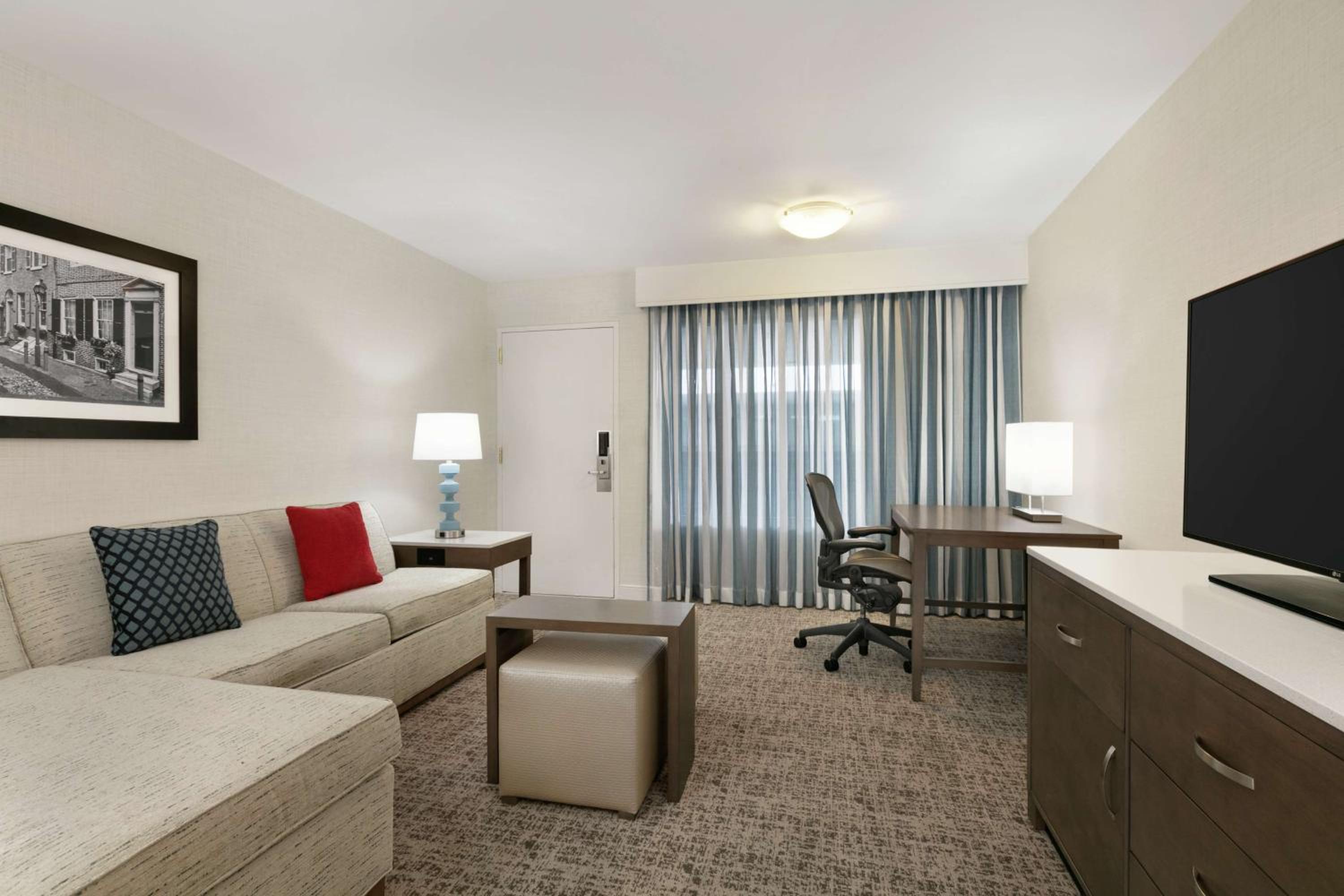 Two-Room King Suite - Non-Smoking - Photo 1