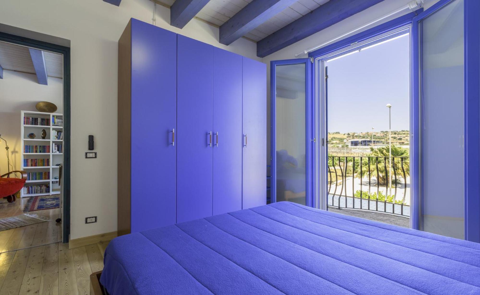 Villa photo 1