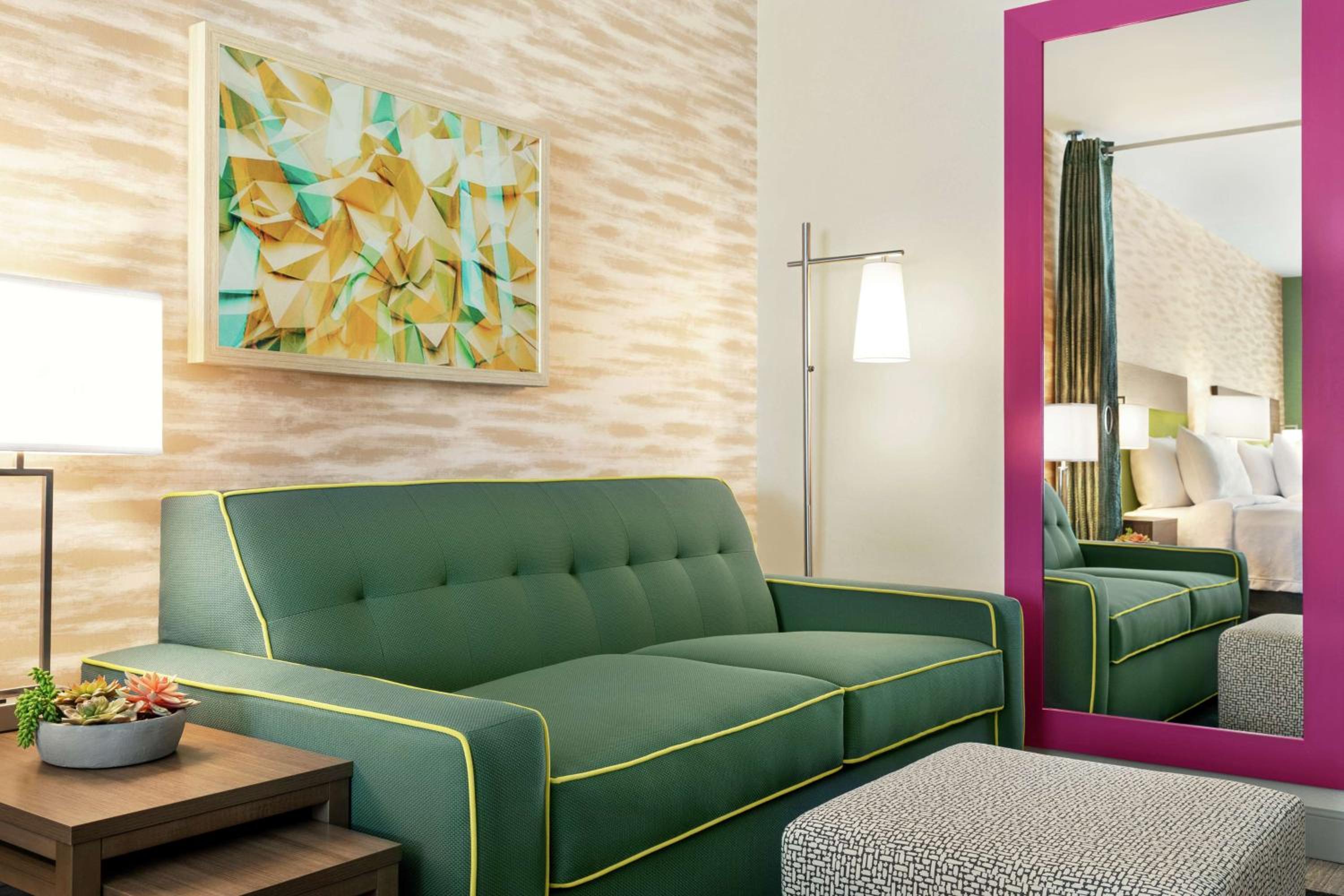 Studio Suite with Two Queen Beds - Hearing Access/Non-Smoking - Photo 2