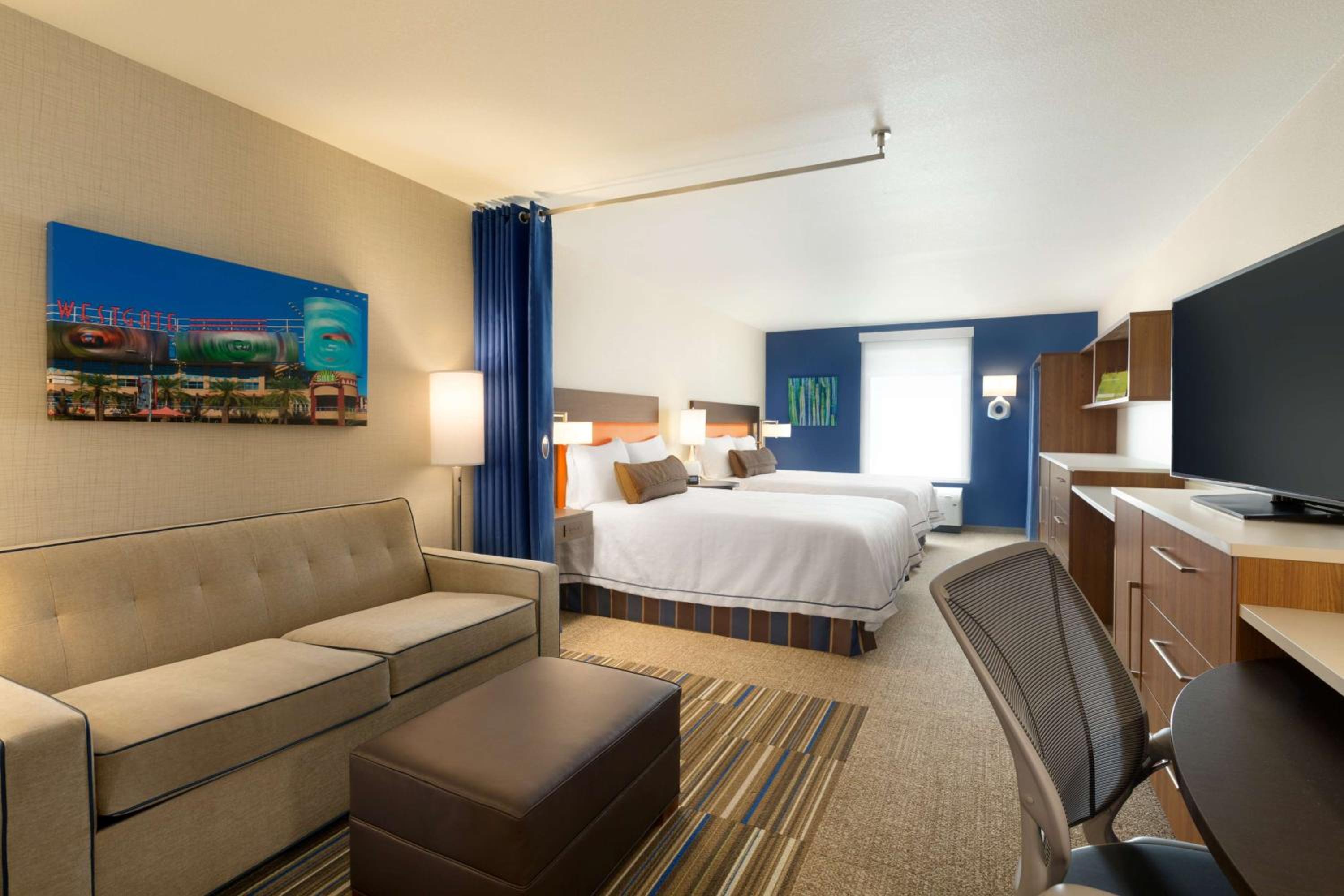 Queen Studio with Two Queen Beds - Non-Smoking
