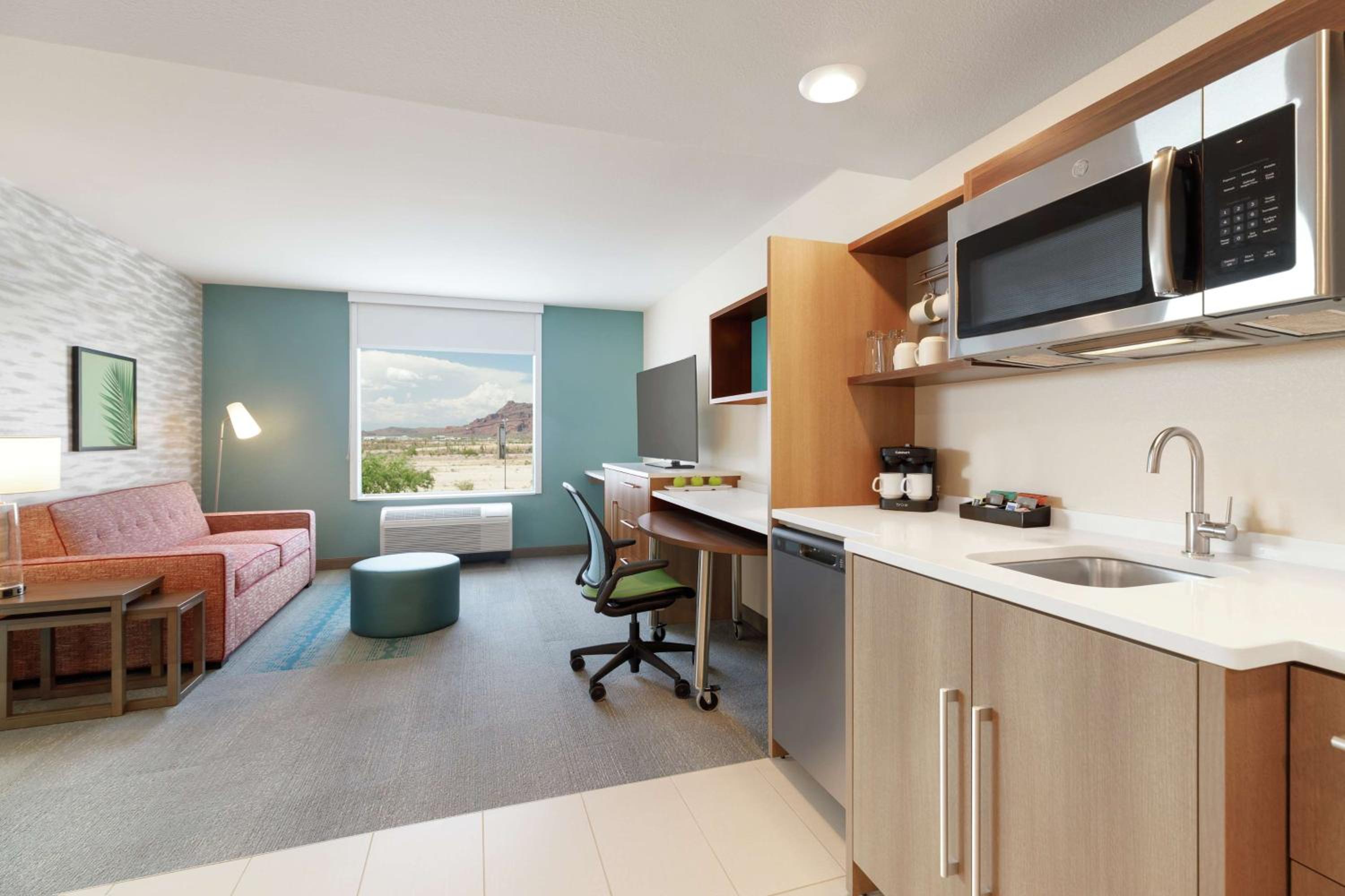 One-Bedroom King Suite - Non-Smoking - Photo 1