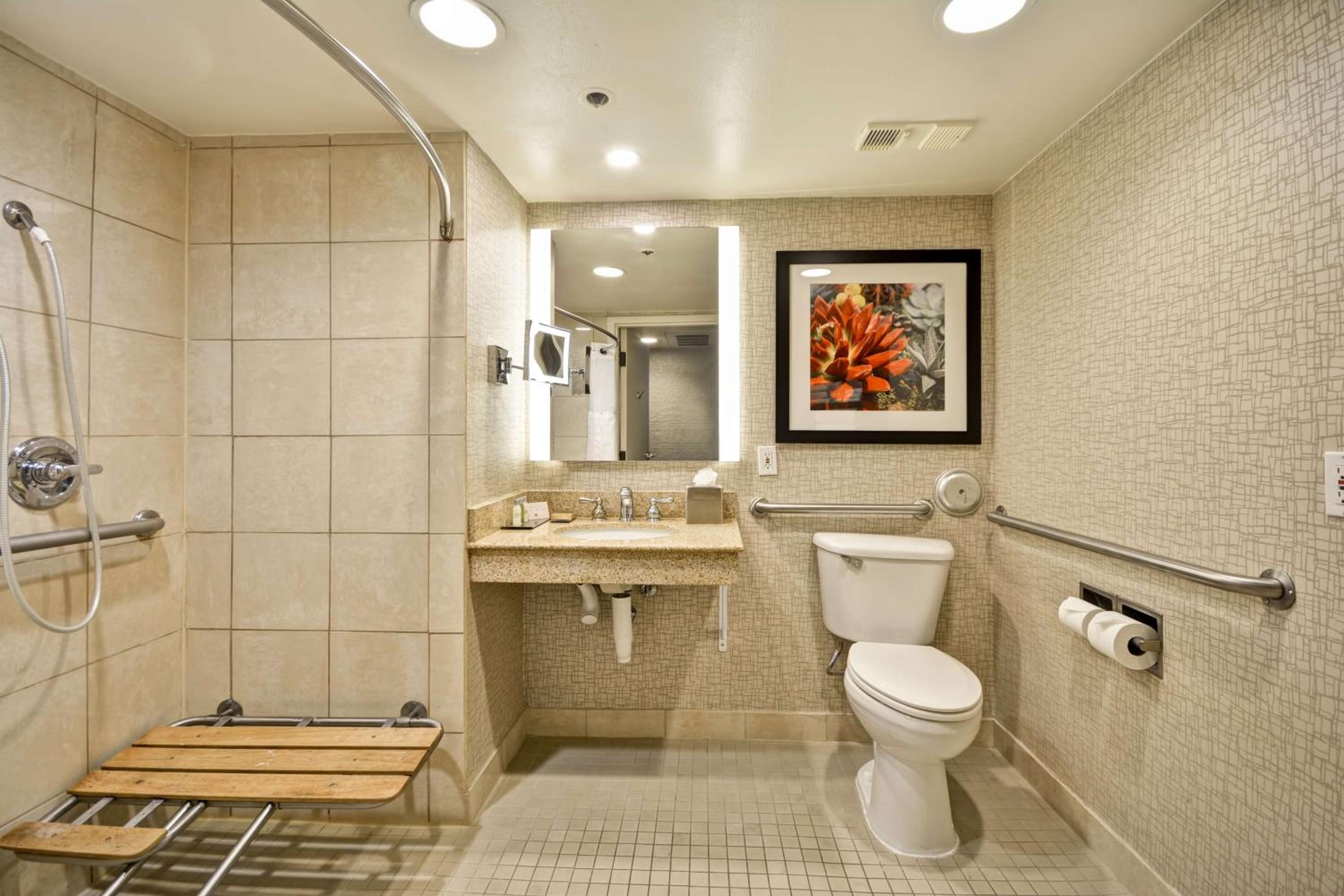 Queen Room with Two Queen Beds and Roll-In Shower - Mobility and Hearing Access