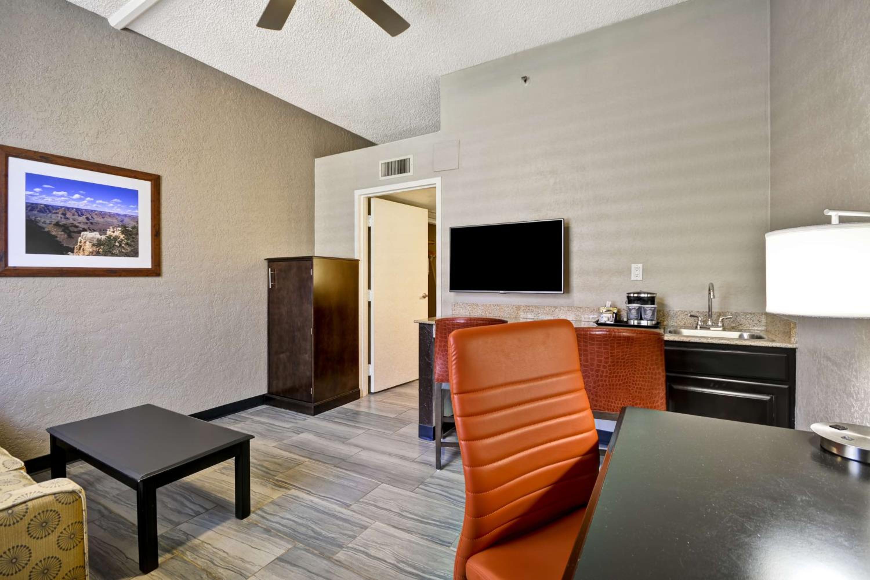 Two-Room King Suite with Sofa Bed photo 1